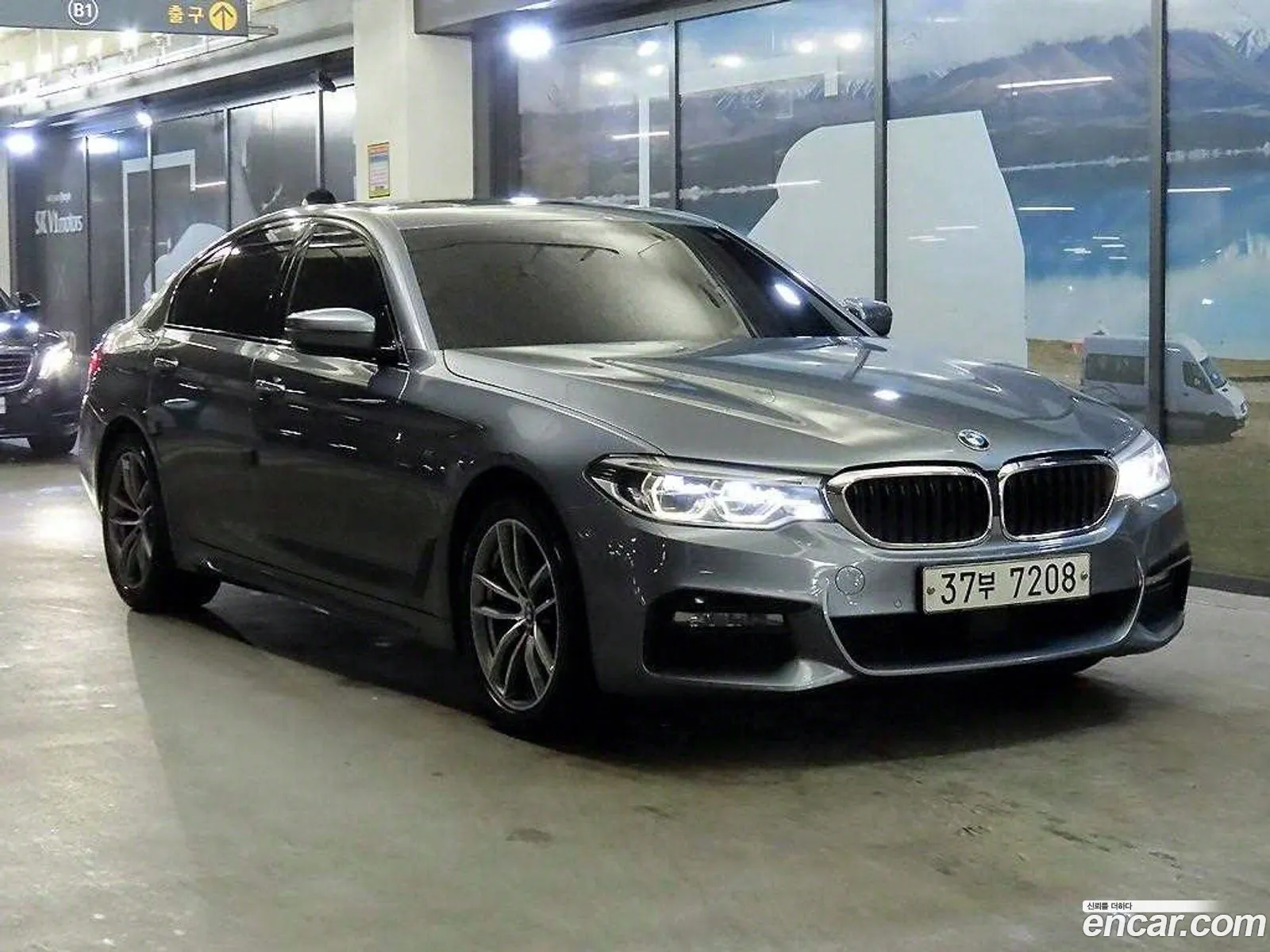 BMW 5 Series G30 520D xDrive M Sport Plus - фотография 4942437
