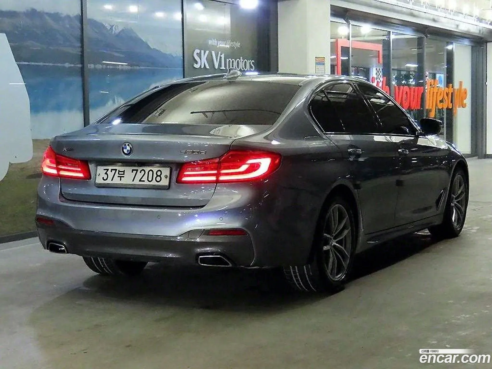 BMW 5 Series G30 520D xDrive M Sport Plus - фотография 4942440