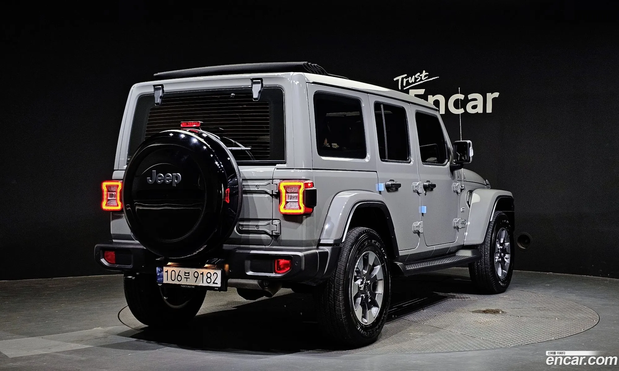 Jeep Wrangler Jl 20 Overland Power Top 4-Door - фотография 7107636