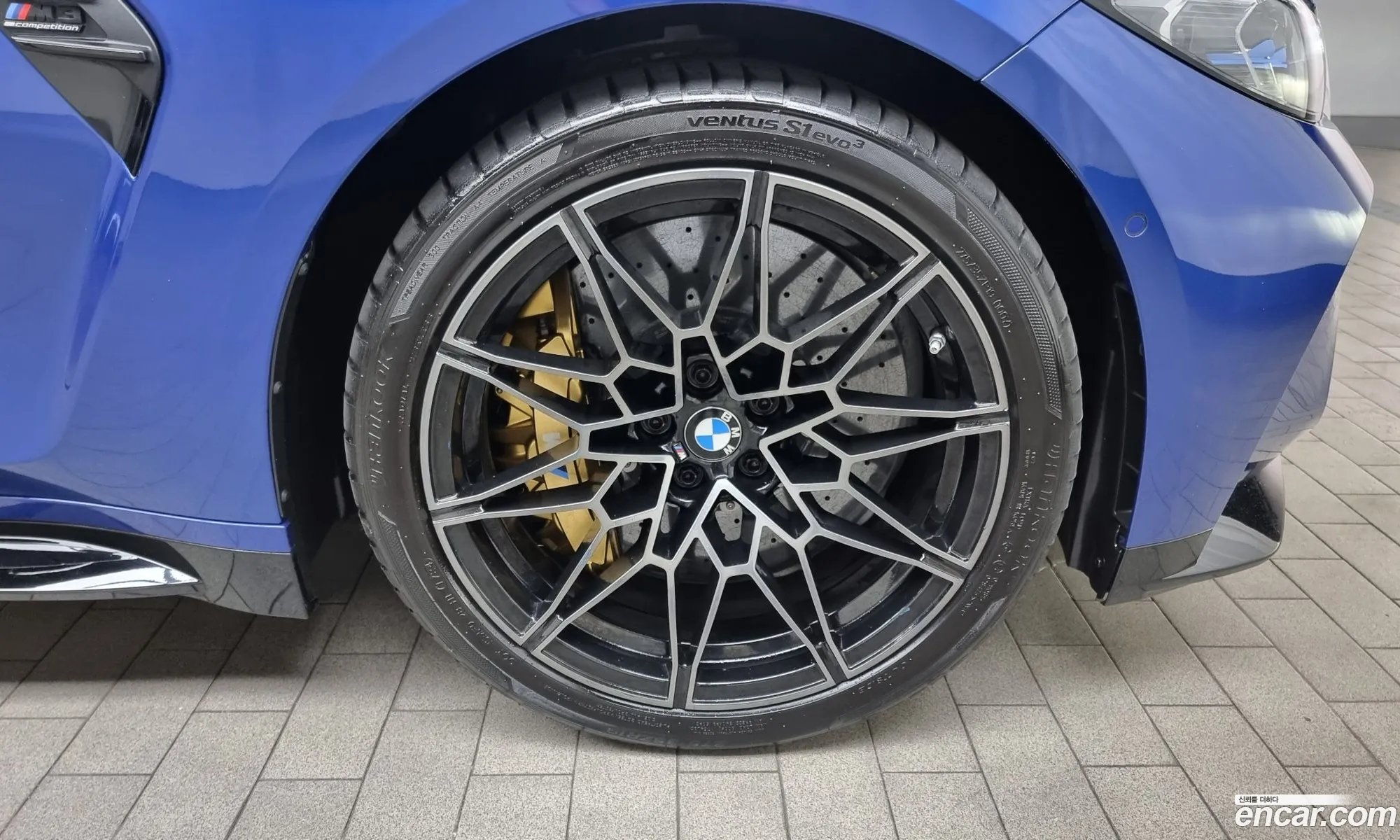 BMW M3 G80 M3 Sedan Competition M xDrive - фотография 4726733