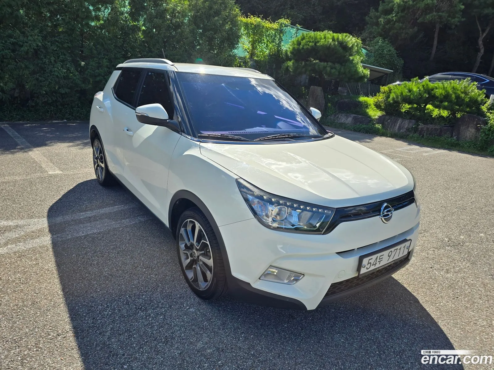 Kg Mobility Ssangyong Tivoli Lx 2Wd Luxury Model - фотография 6609072