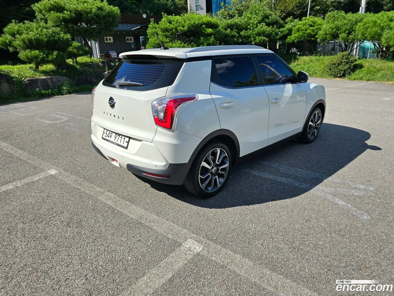 Kg Mobility Ssangyong Tivoli Lx 2Wd Luxury Model - фотография 6609074