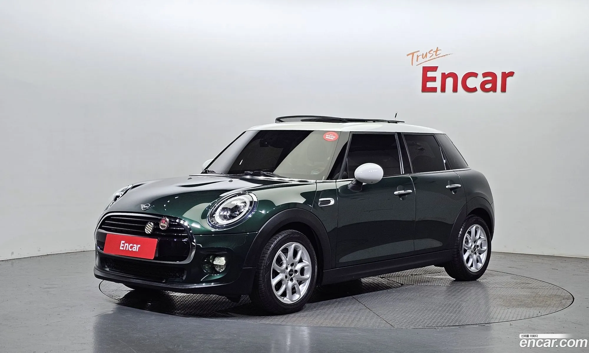 Mini Cooper 5-Door High 3Rd Generation - фотография 9186255