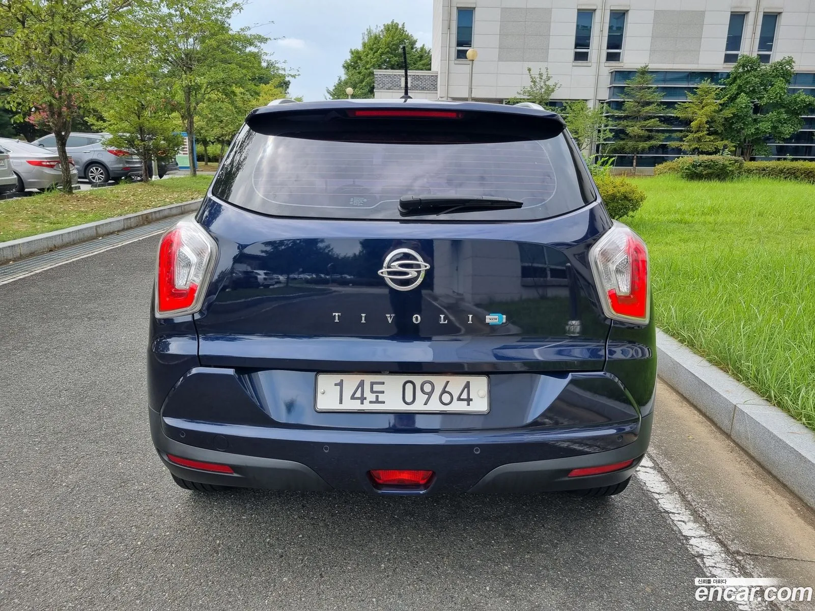 Kg Mobility Ssangyong Tivoli Diesel Lx 2Wd - фотография 6409830