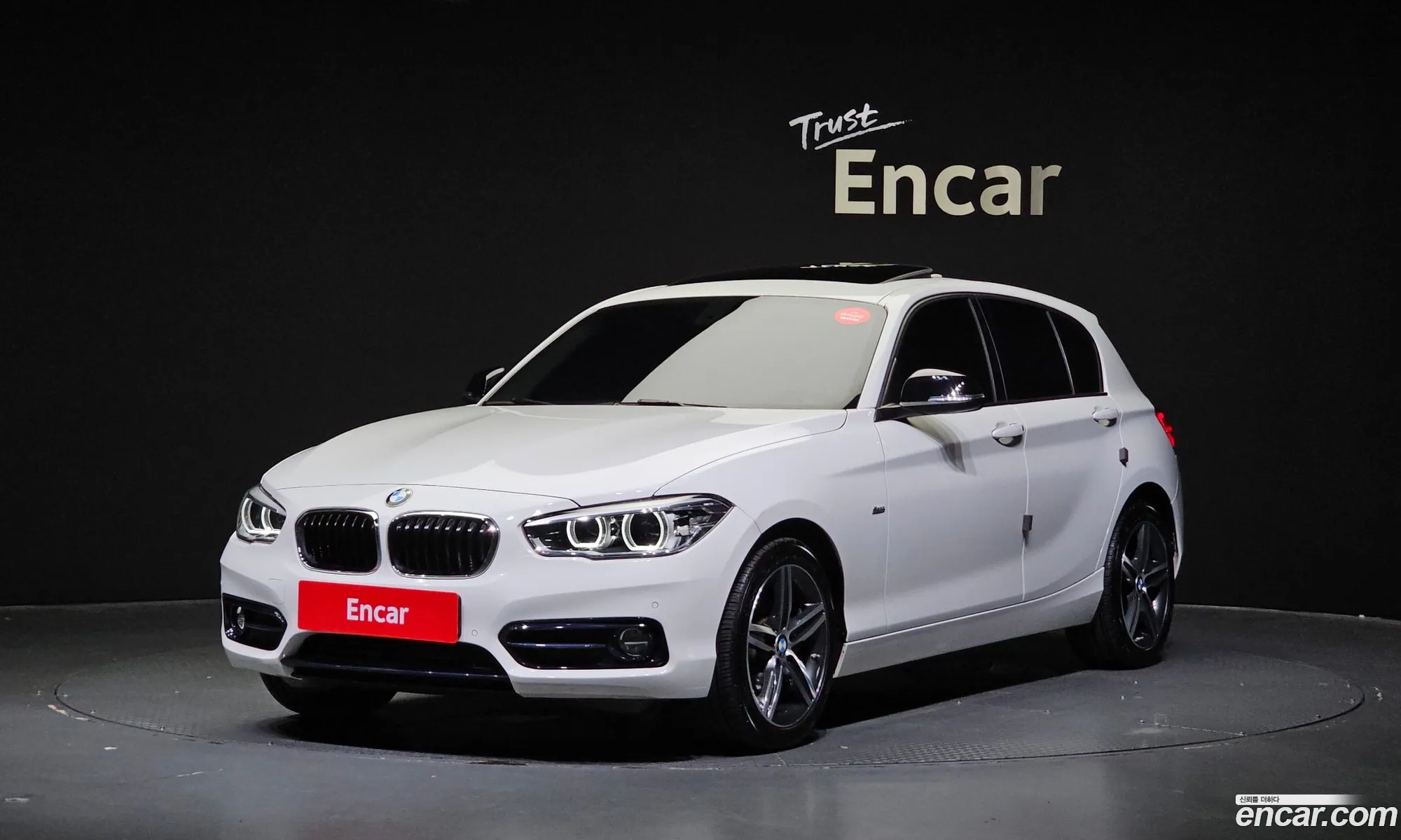 BMW 1 Series F20 118D Sports 5-Door - фотография 4756937