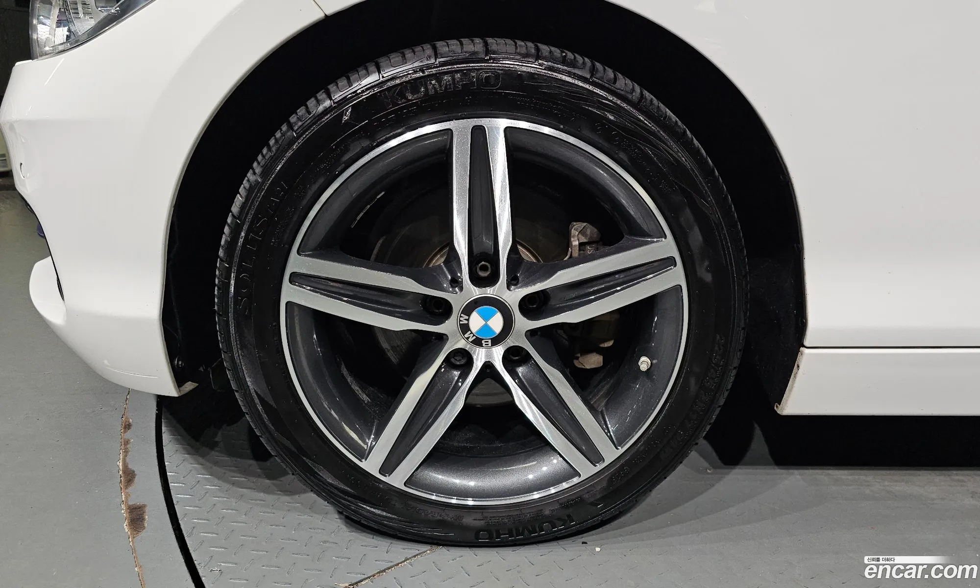 BMW 1 Series F20 118D Sports 5-Door - фотография 4756941