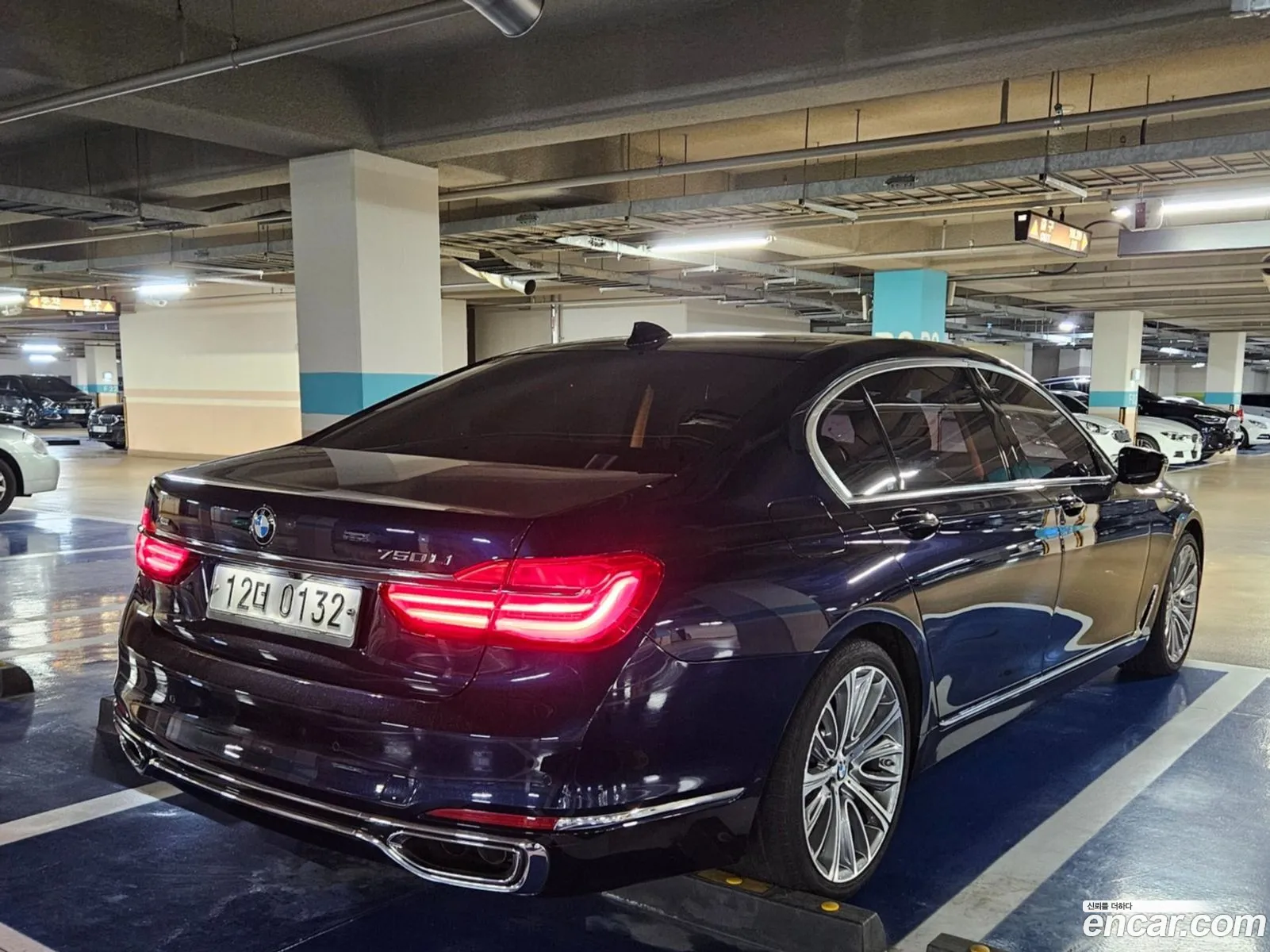BMW 7 Series G11 750Li xDrive Prestige - фотография 4640758