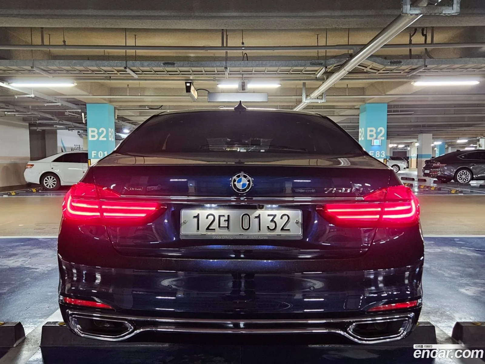 BMW 7 Series G11 750Li xDrive Prestige - фотография 4640760
