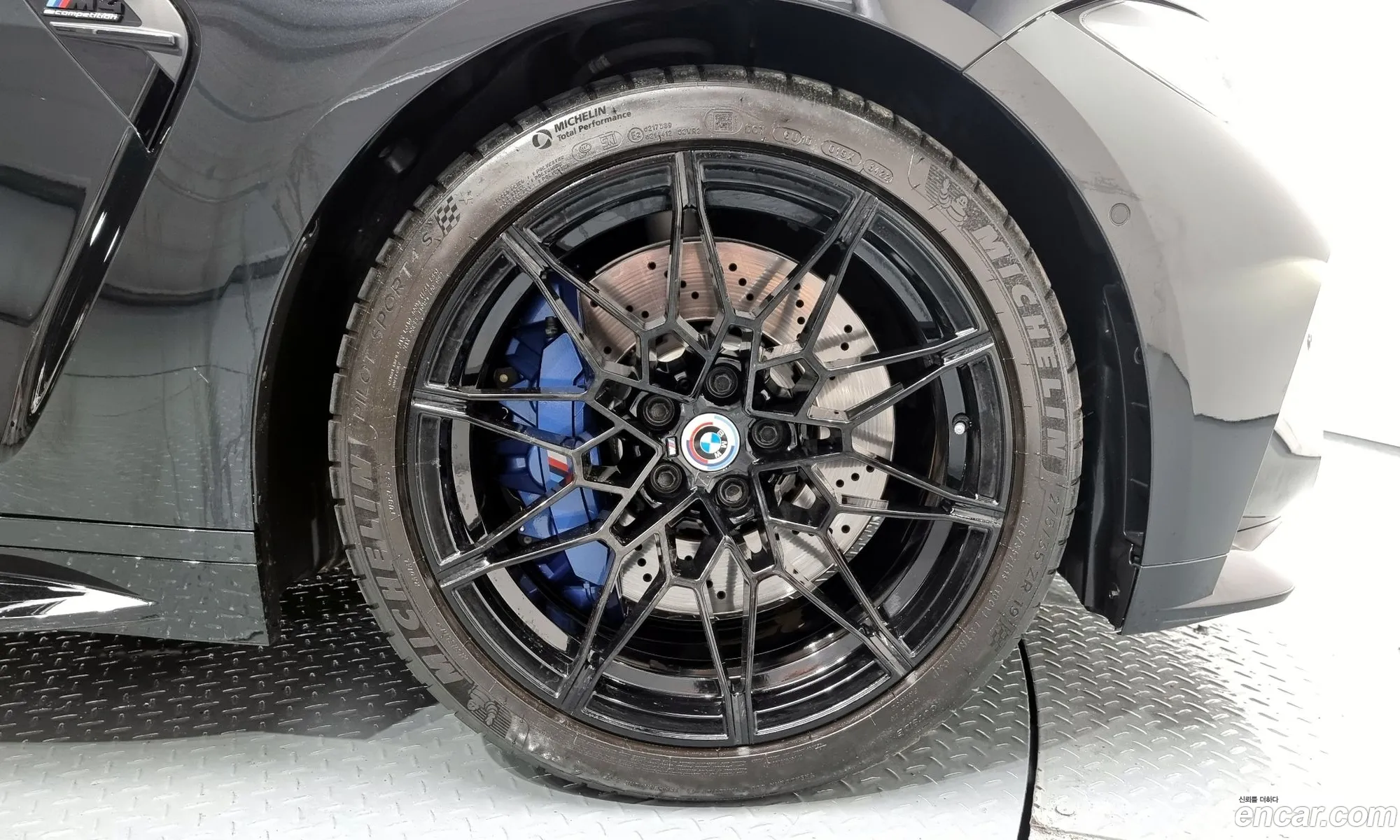 BMW M4 G82 M4 Competition - фотография 4688895