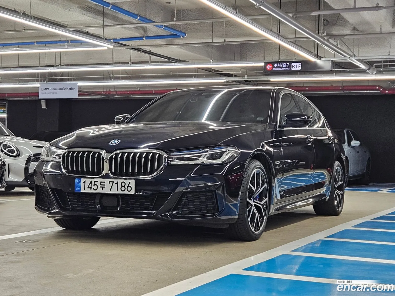 BMW 5 Series G30 530E M Sports - фотография 18633