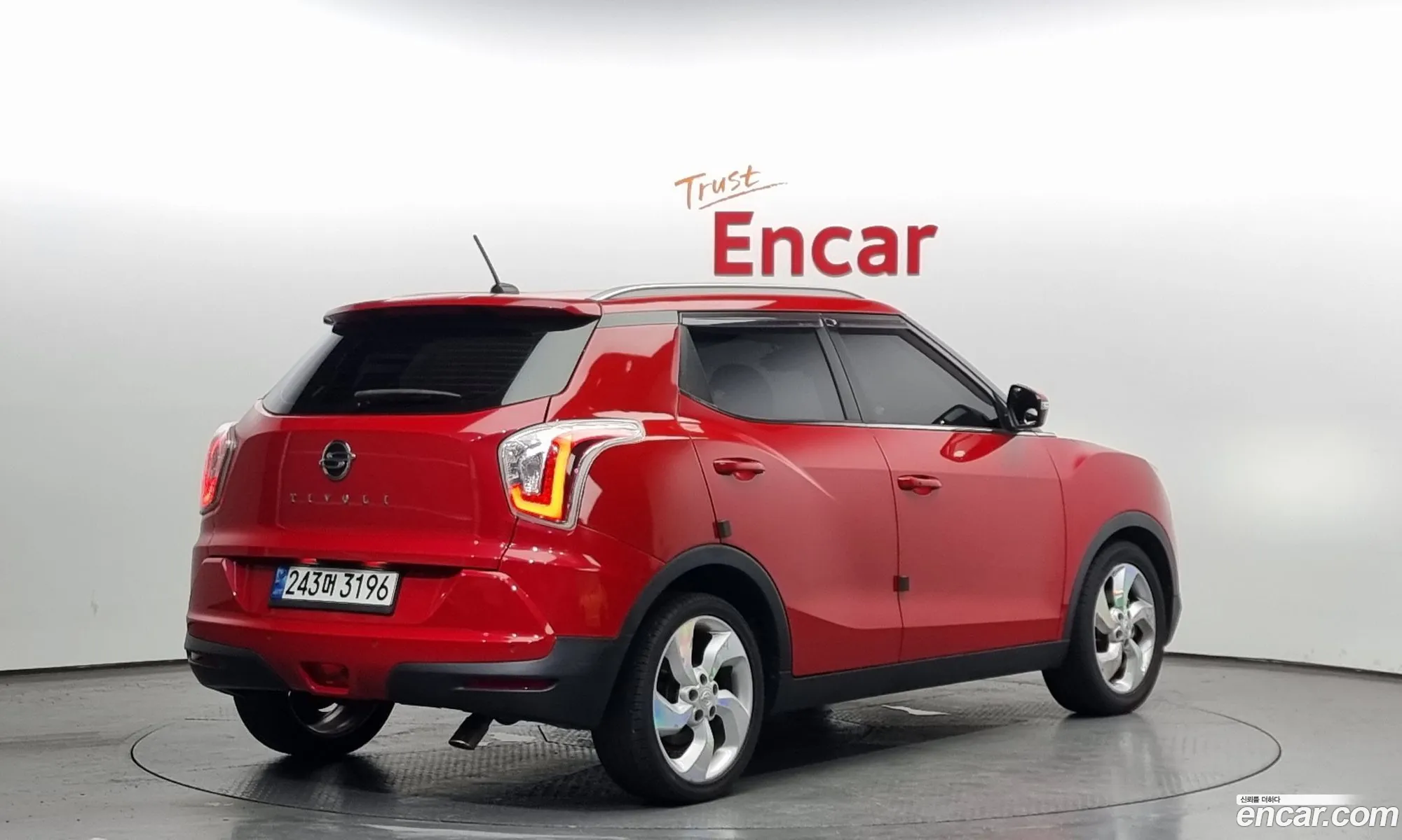 Kg Mobility Ssangyong Tivoli Lx 2Wd Luxury Model - фотография 5189270