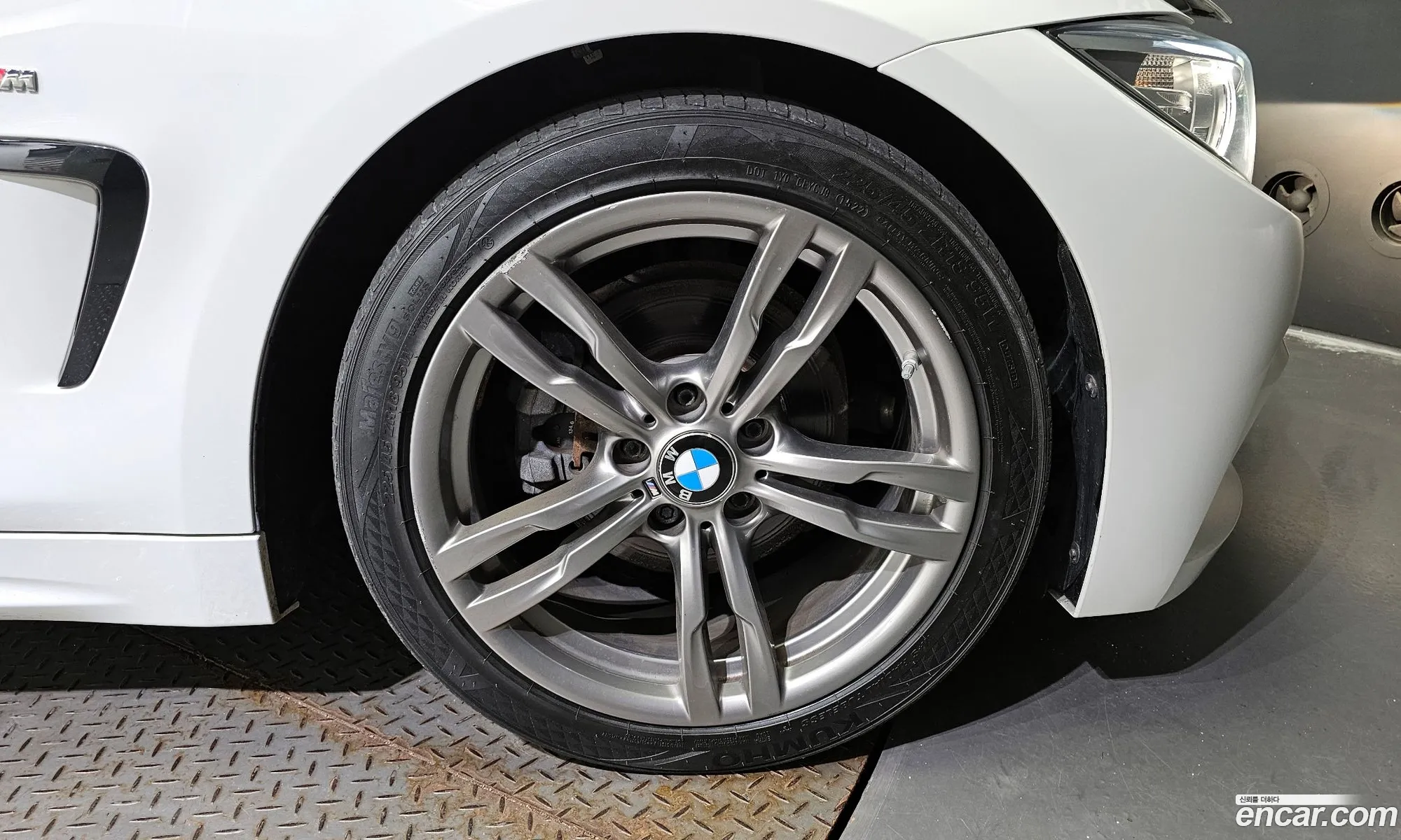BMW 4 Series F32 420I M Sports Gran Coupe - фотография 19156593