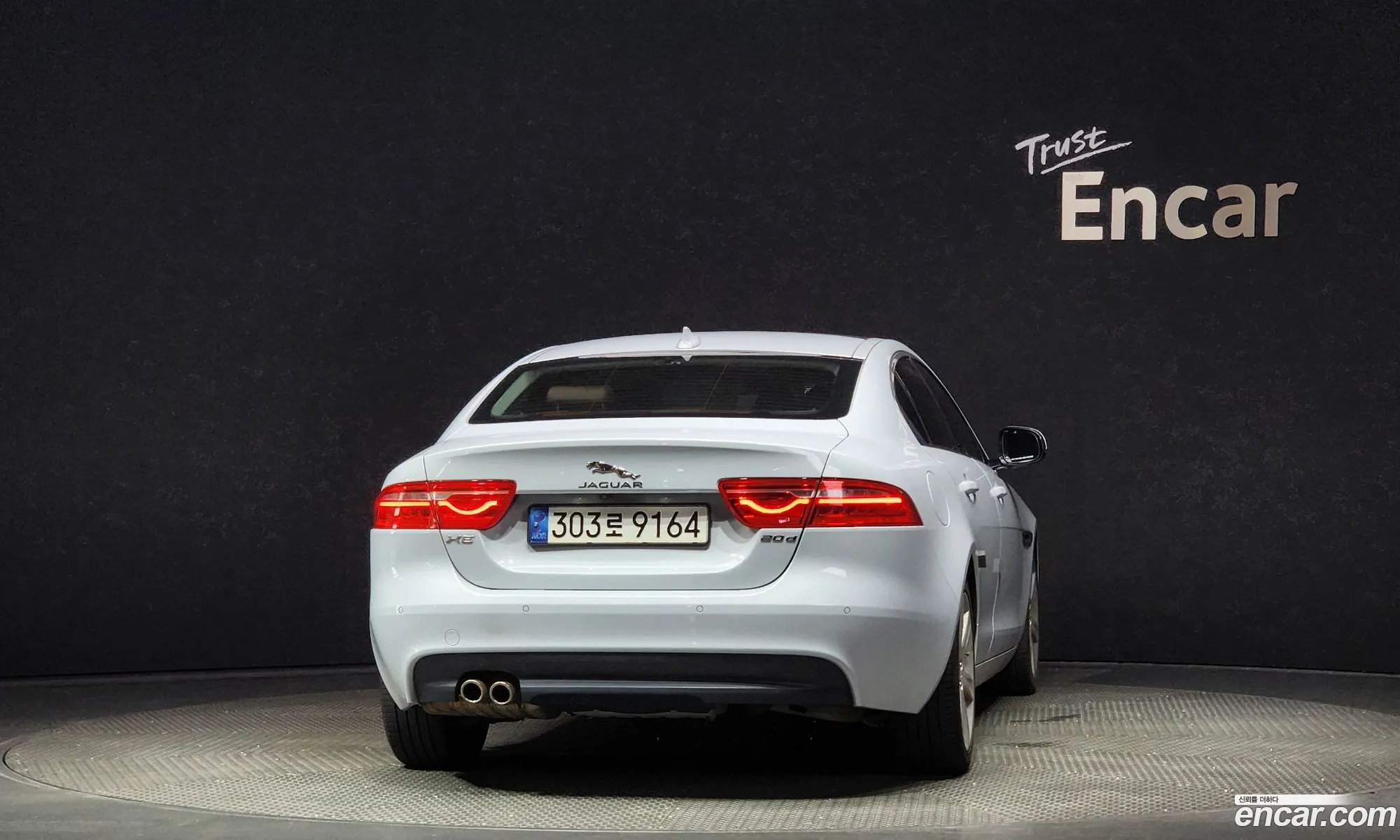 Jaguar Xe 20D Portfolio - фотография 4196775