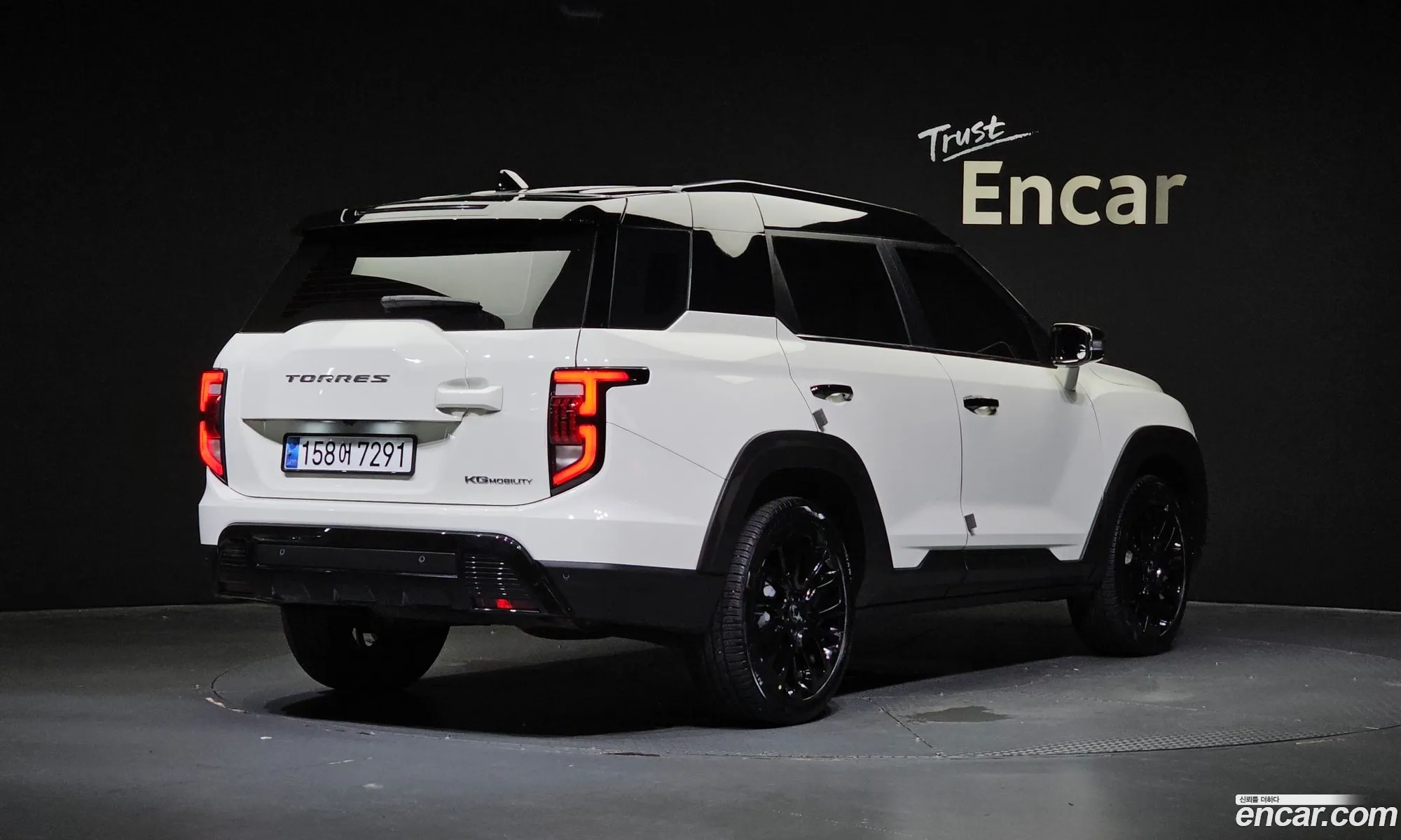 Kg Mobility Ssangyong Torres Gasoline 15 2Wd Black Edition - фотография 5666532