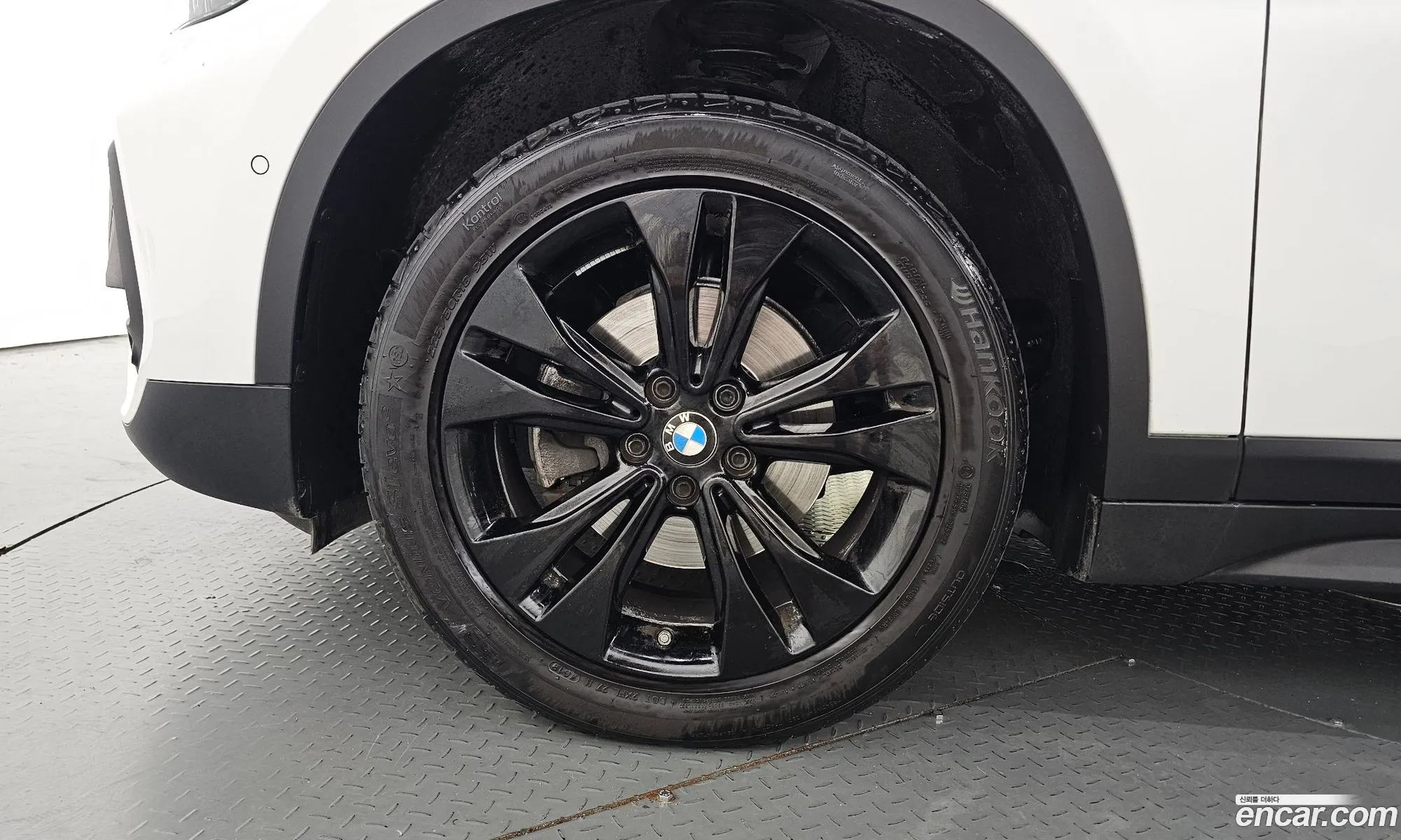 BMW X1 F48 xDrive 18D Advantage - фотография 3448111