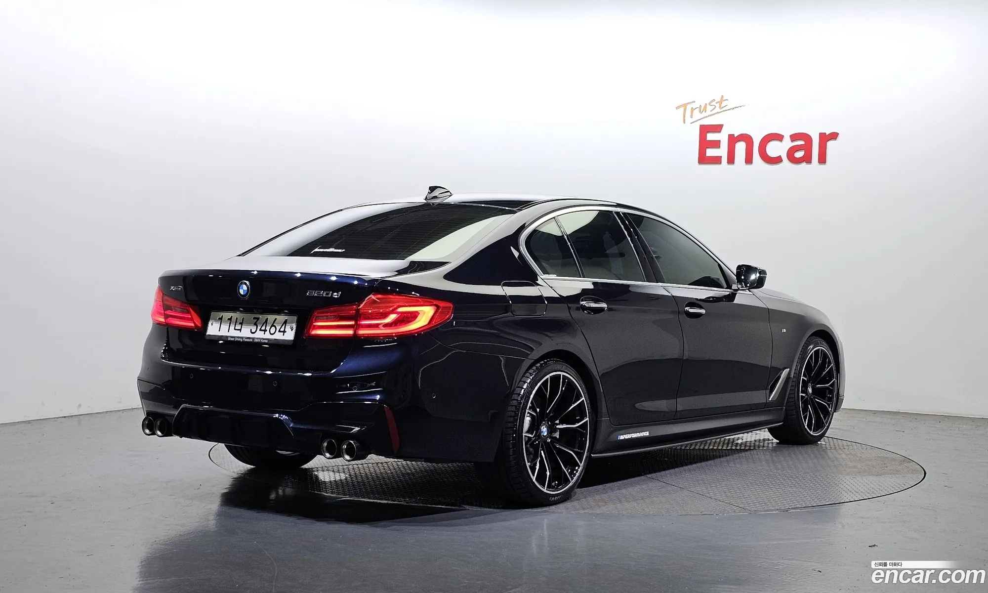 BMW 5 Series G30 520D xDrive M Sport Plus - фотография 4532256
