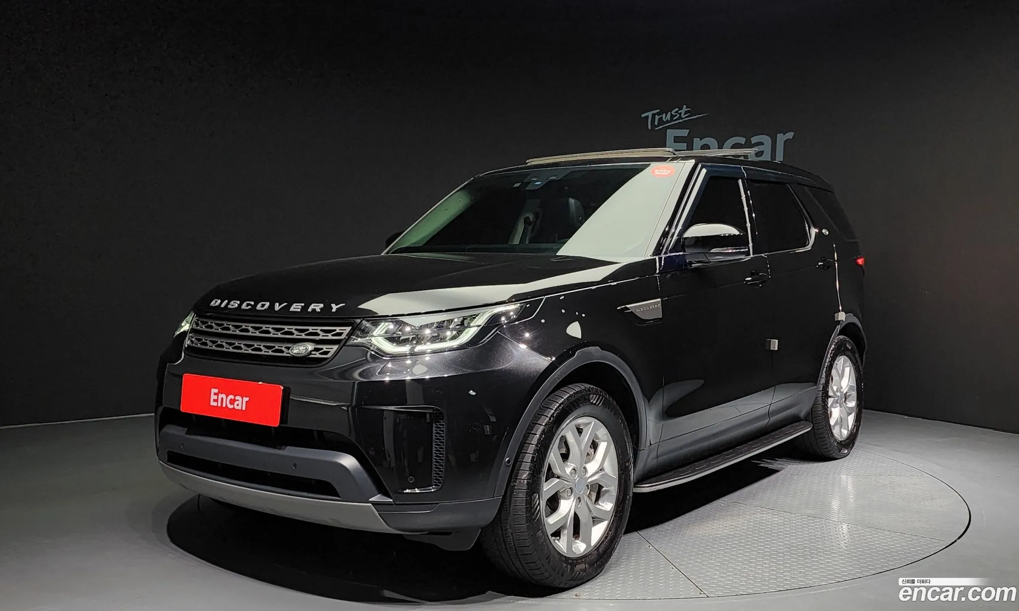 Land Rover Discovery 5 30 Sd6 Se - фотография 4973359
