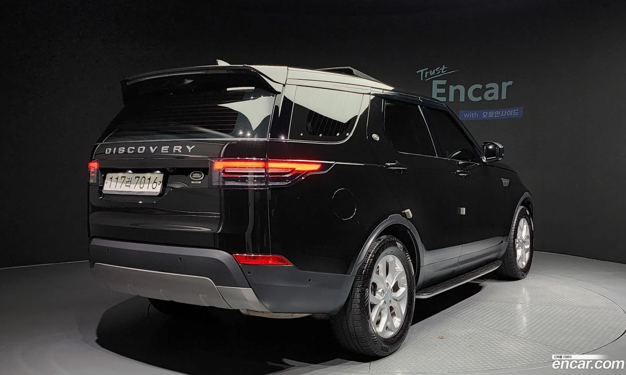 Land Rover Discovery 5 30 Sd6 Se - фотография 4973360