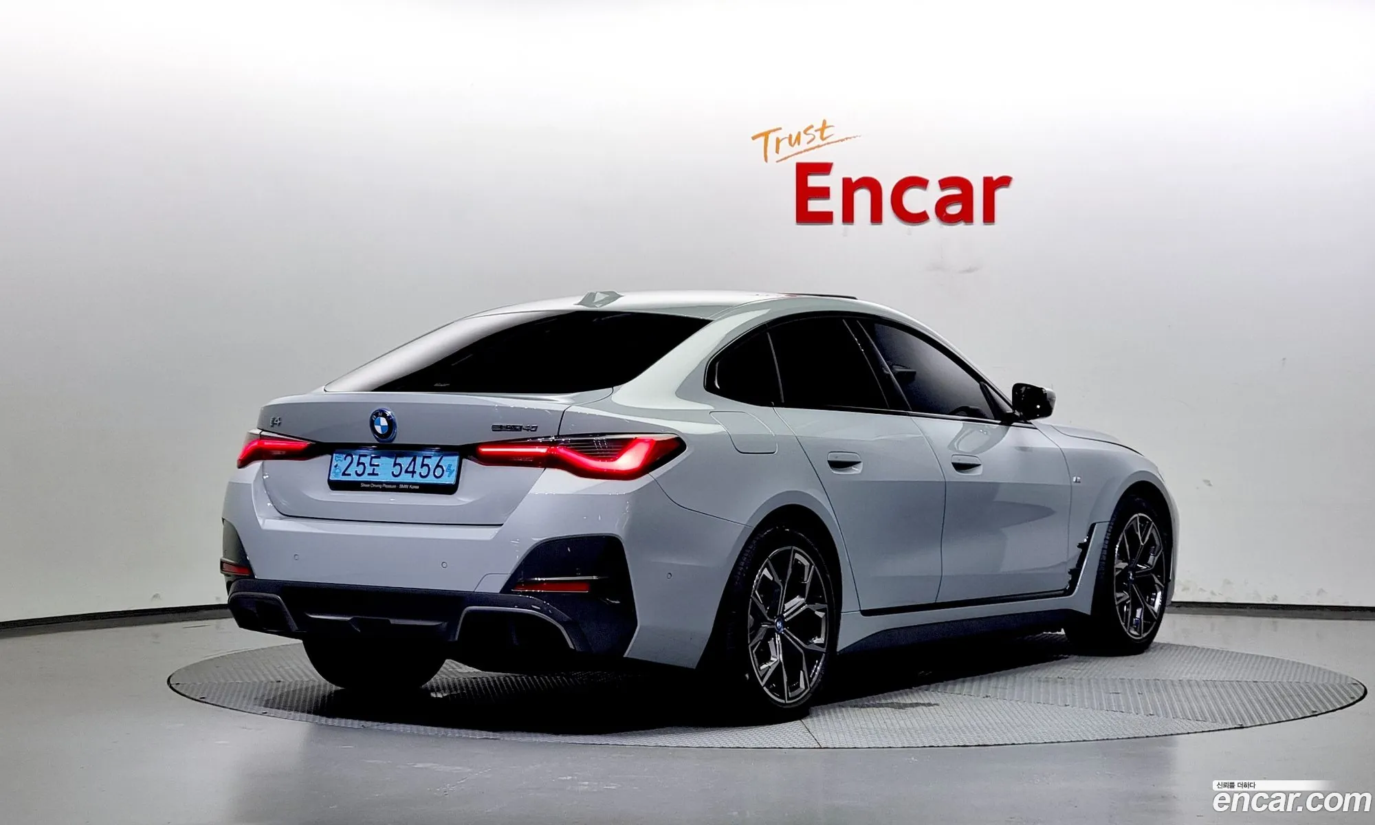 BMW I4 Edrive40 M Sport - фотография 3856536