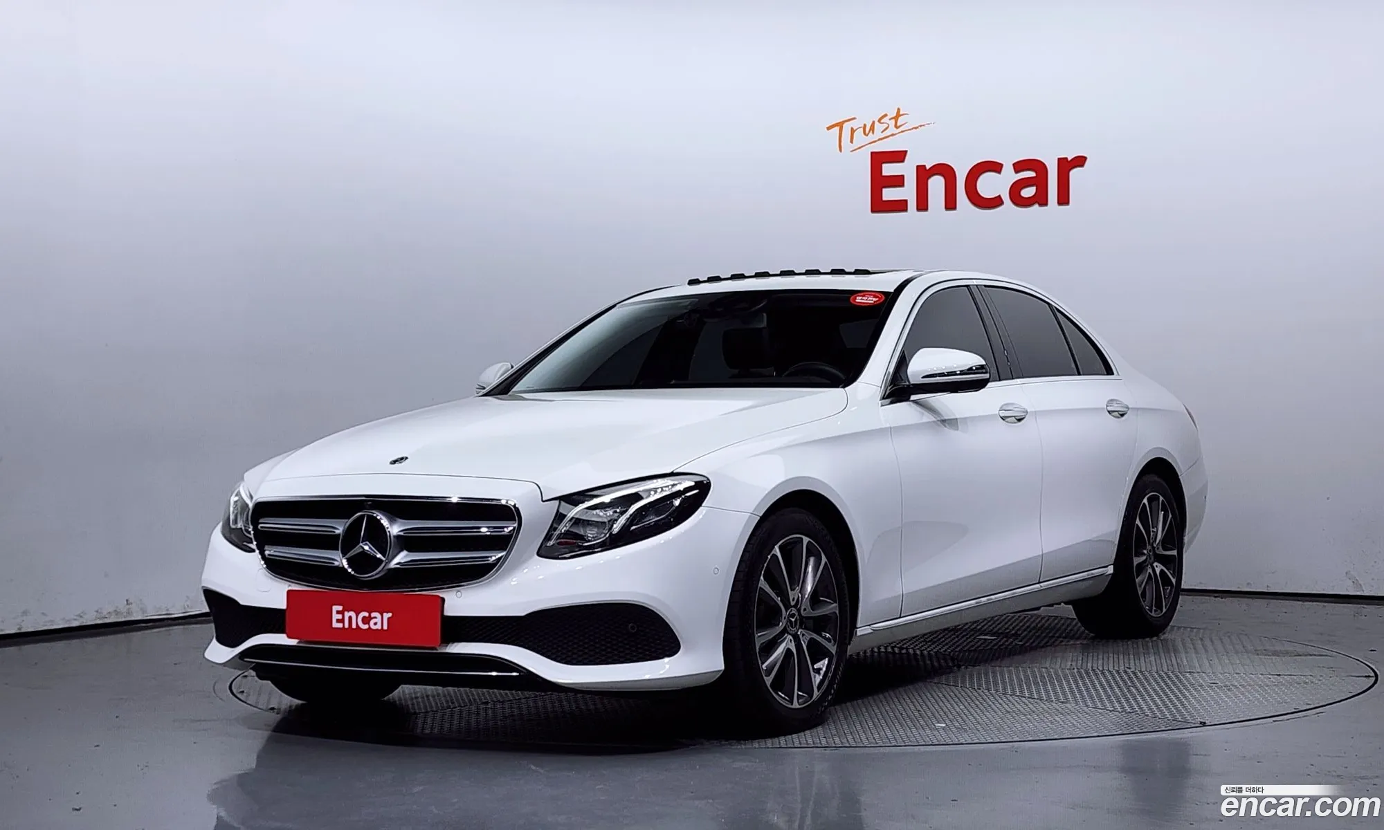 E-Class W213E300 4Matic Avantgarde - фотография 15664525