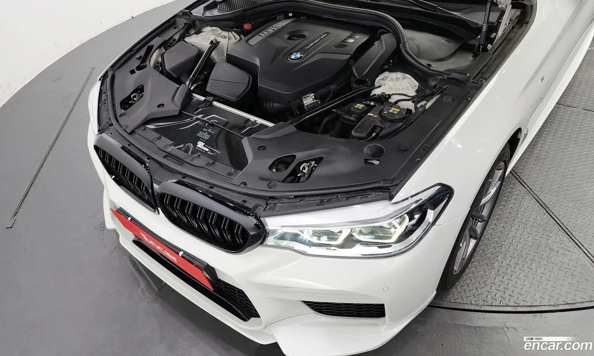 BMW 5 Series G30 530I xDrive M Sports - фотография 31609