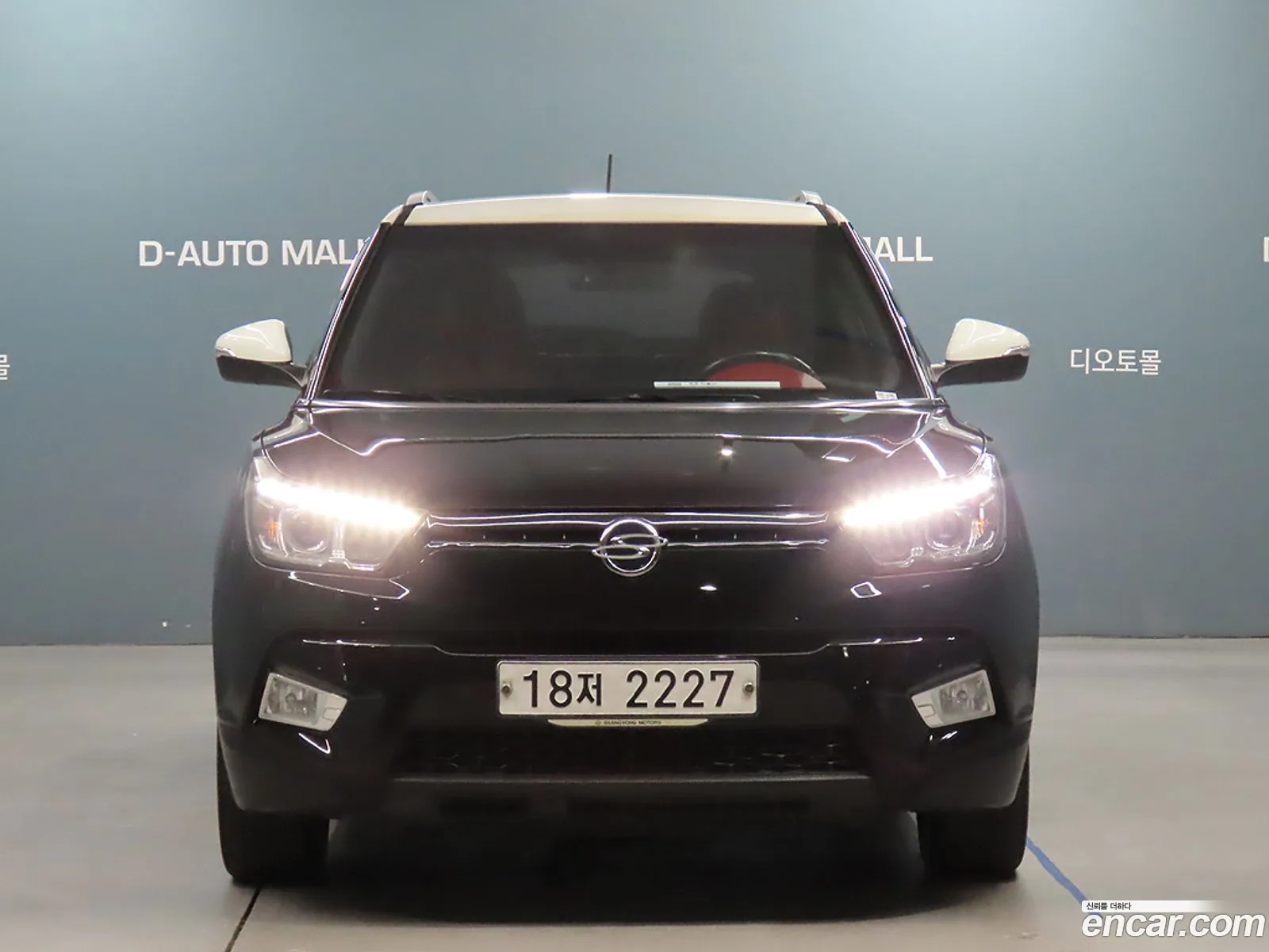 Kg Mobility Ssangyong Tivoli Lx 2Wd Top-Of-The-Line Model - фотография 5828344