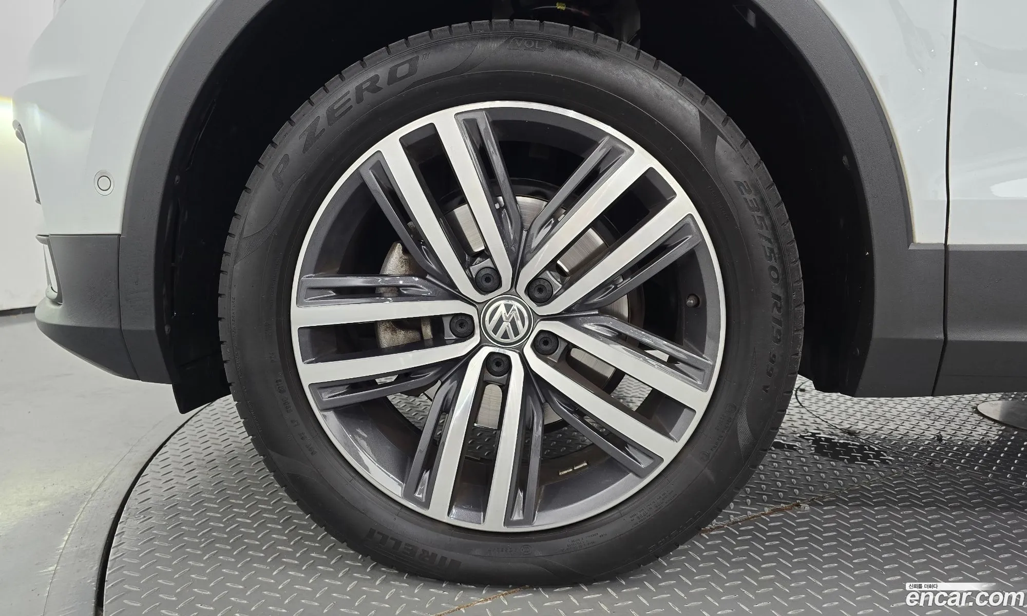 Volkswagen Tiguan Allspace 20 Tdi Prestige - фотография 12957437