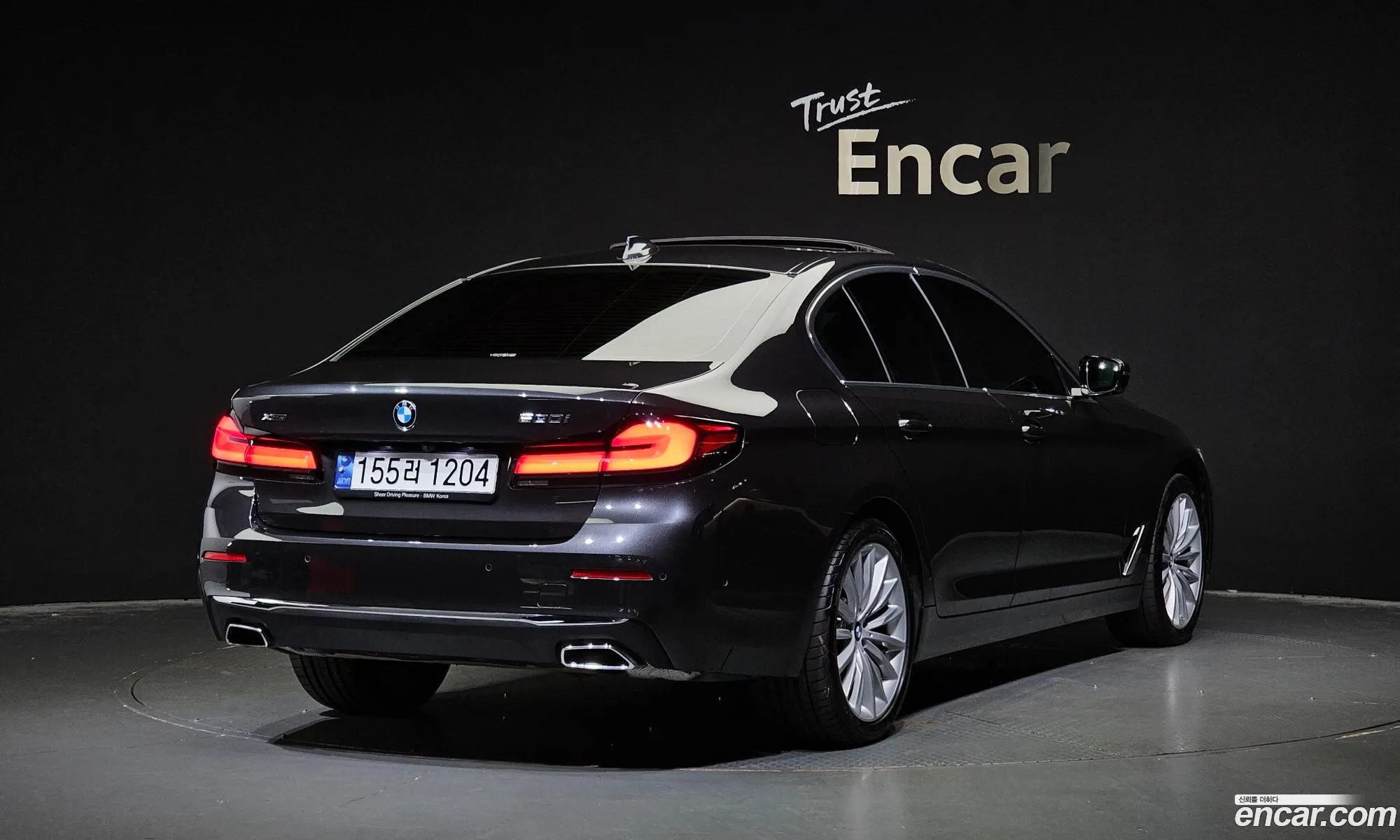 BMW 5 Series G30 530I xDrive Luxury - фотография 4688832