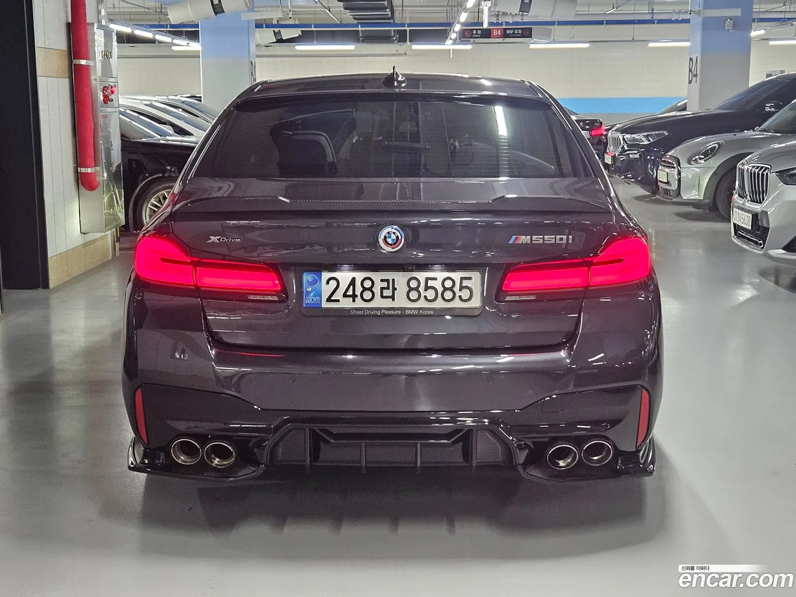 BMW 5 Series G30 M550I xDrive - фотография 31619
