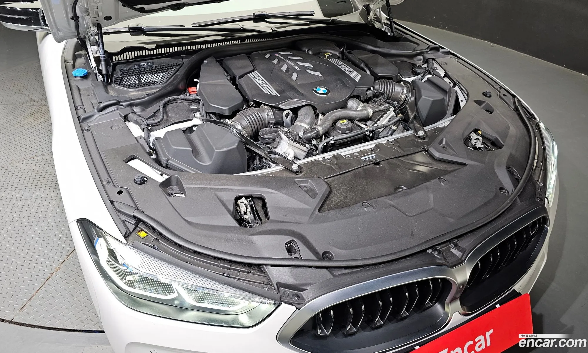 BMW 8 Series G15 M850I ​​xDrive Gran Coupe - фотография 4358502