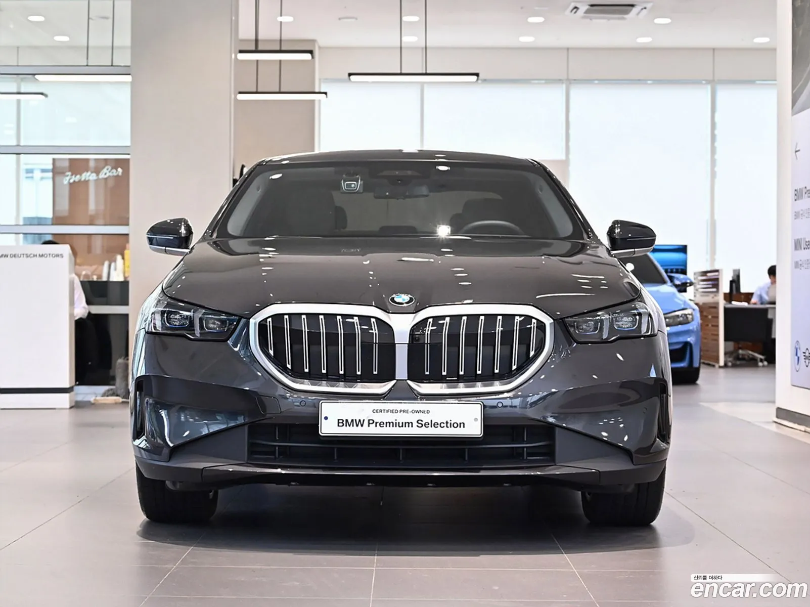 BMW 5 Series G60 520I - фотография 4664796