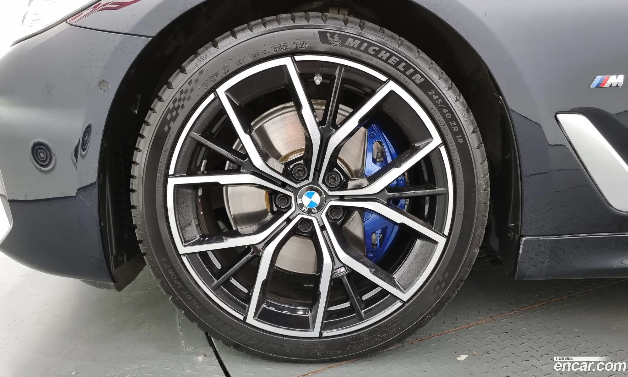 BMW 5 Series G30 530I M Sports - фотография 4612793