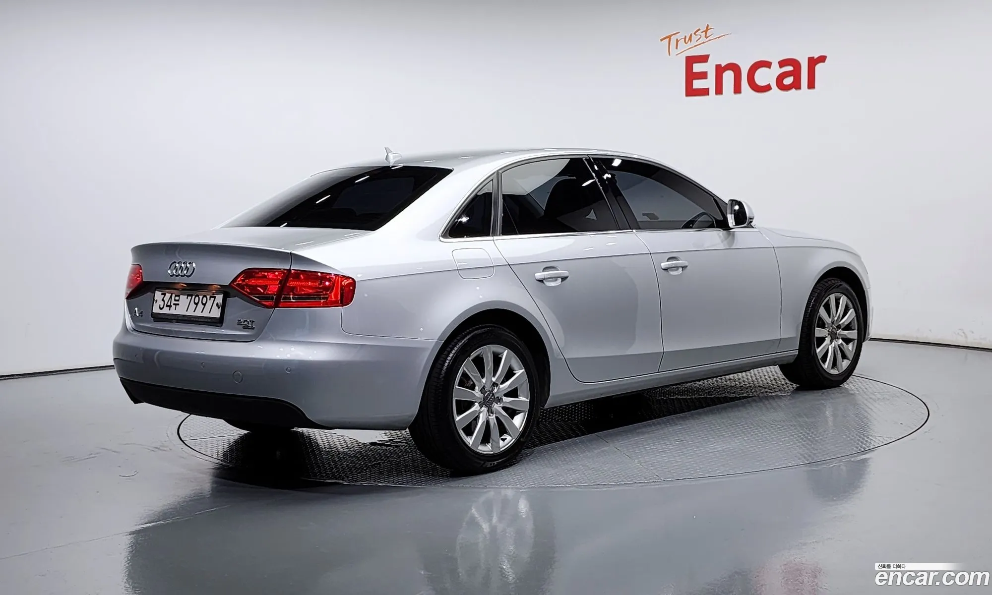 Audi New A4 20 Tfsi Quattro B8 - фотография 1563139
