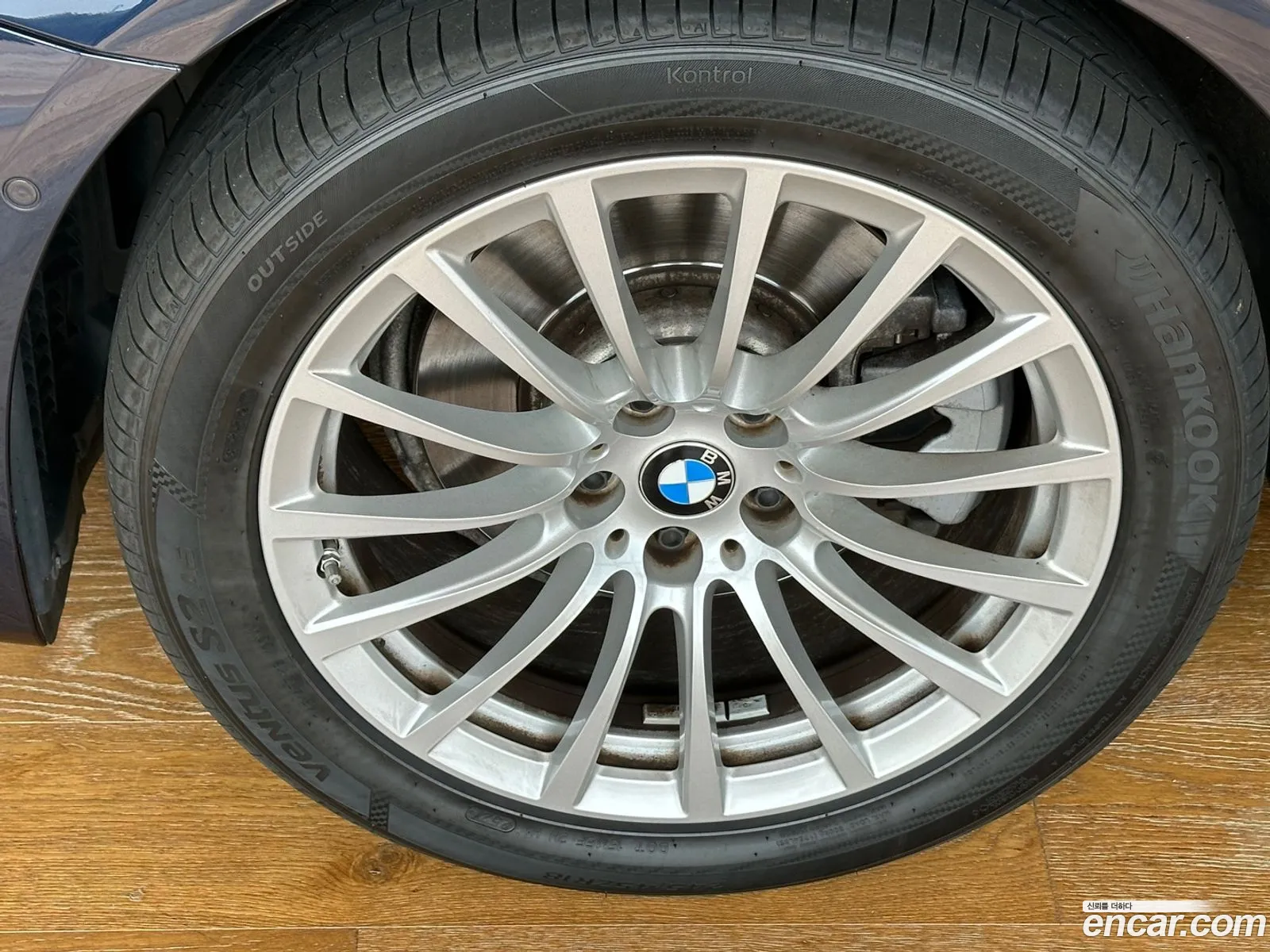 BMW 5 Series G30 520I Luxury - фотография 19148720