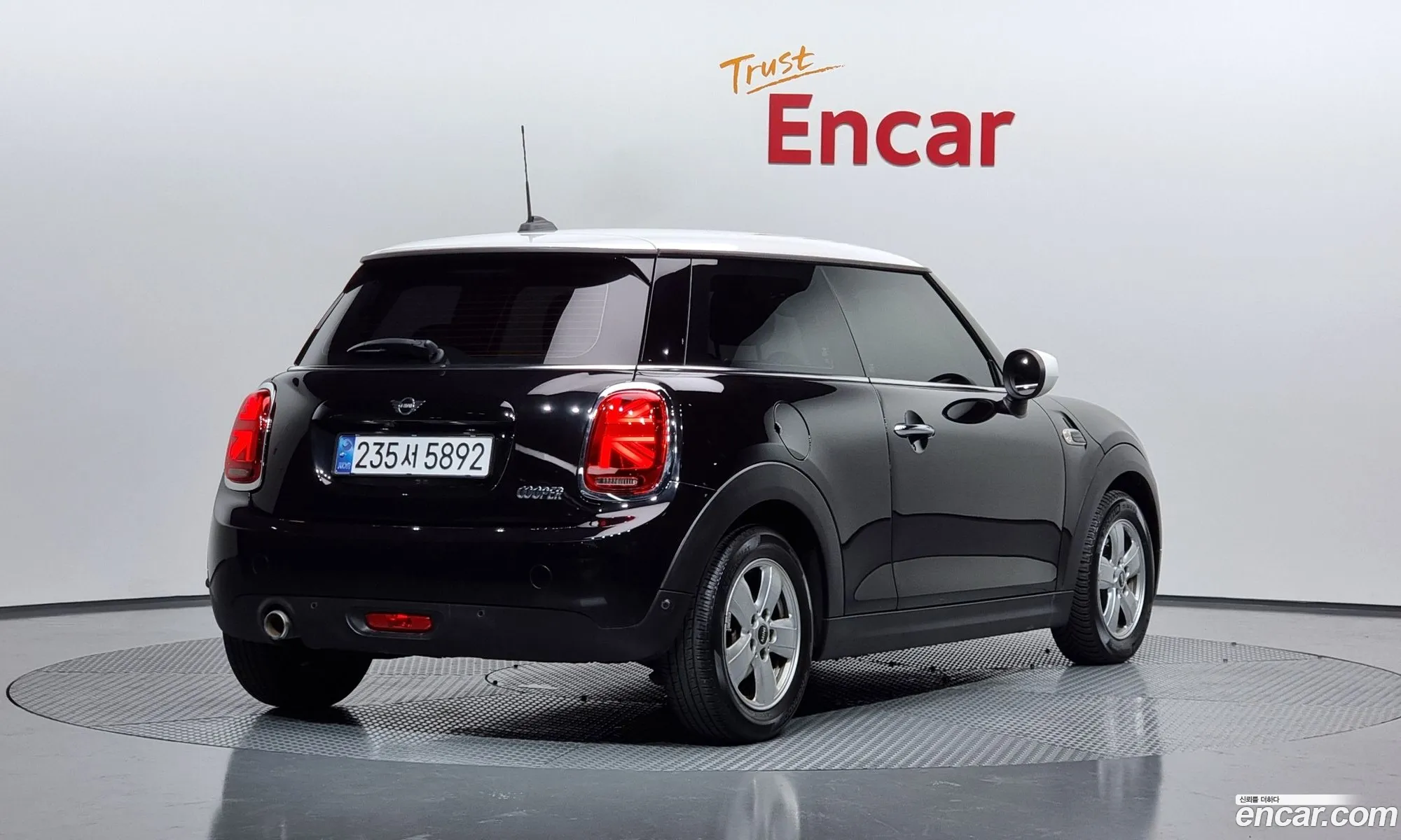 Mini Cooper Basic 3Rd Generation - фотография 9233313