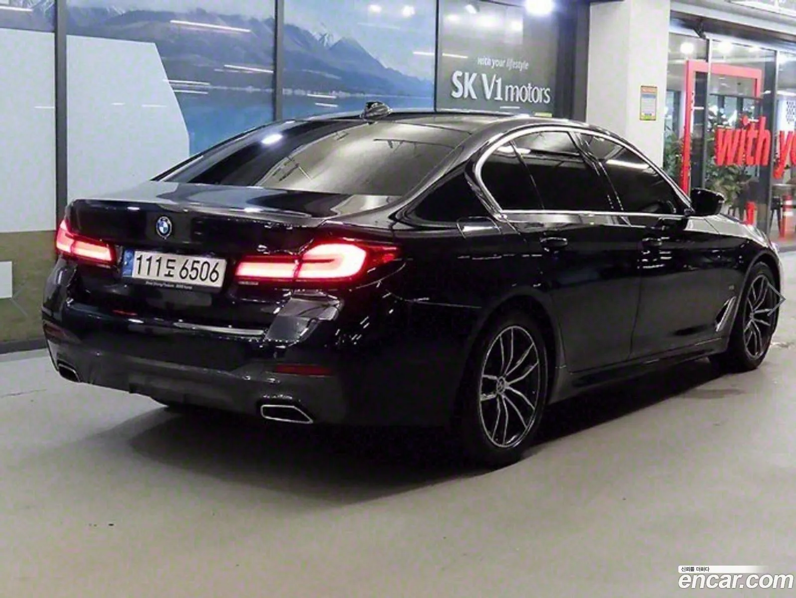 BMW 5 Series G30 520I M Sports - фотография 4688846
