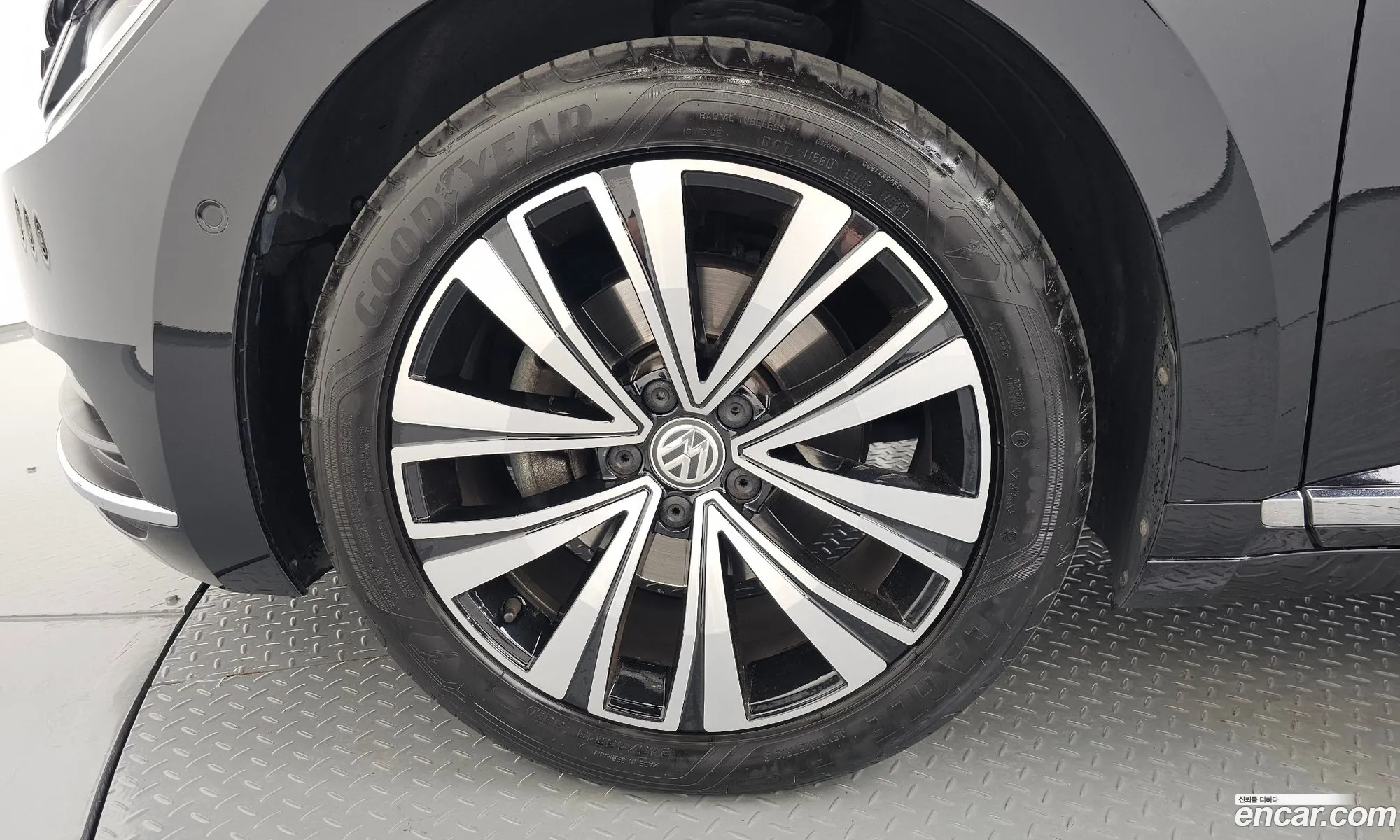Volkswagen Arteon 20 Tdi Premium - фотография 12447042