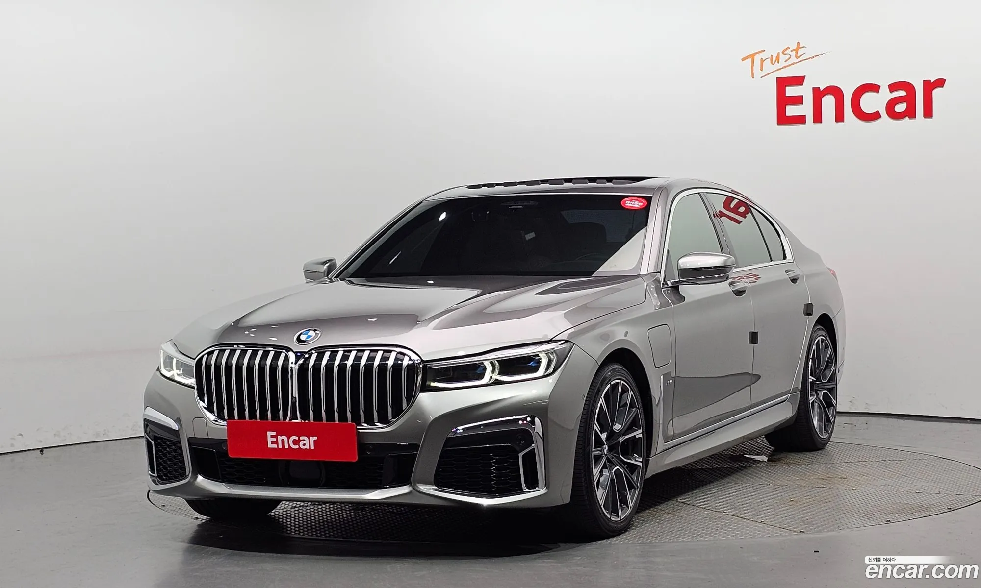 BMW 7 Series G11 745E Iperformance M Sports - фотография 4562129