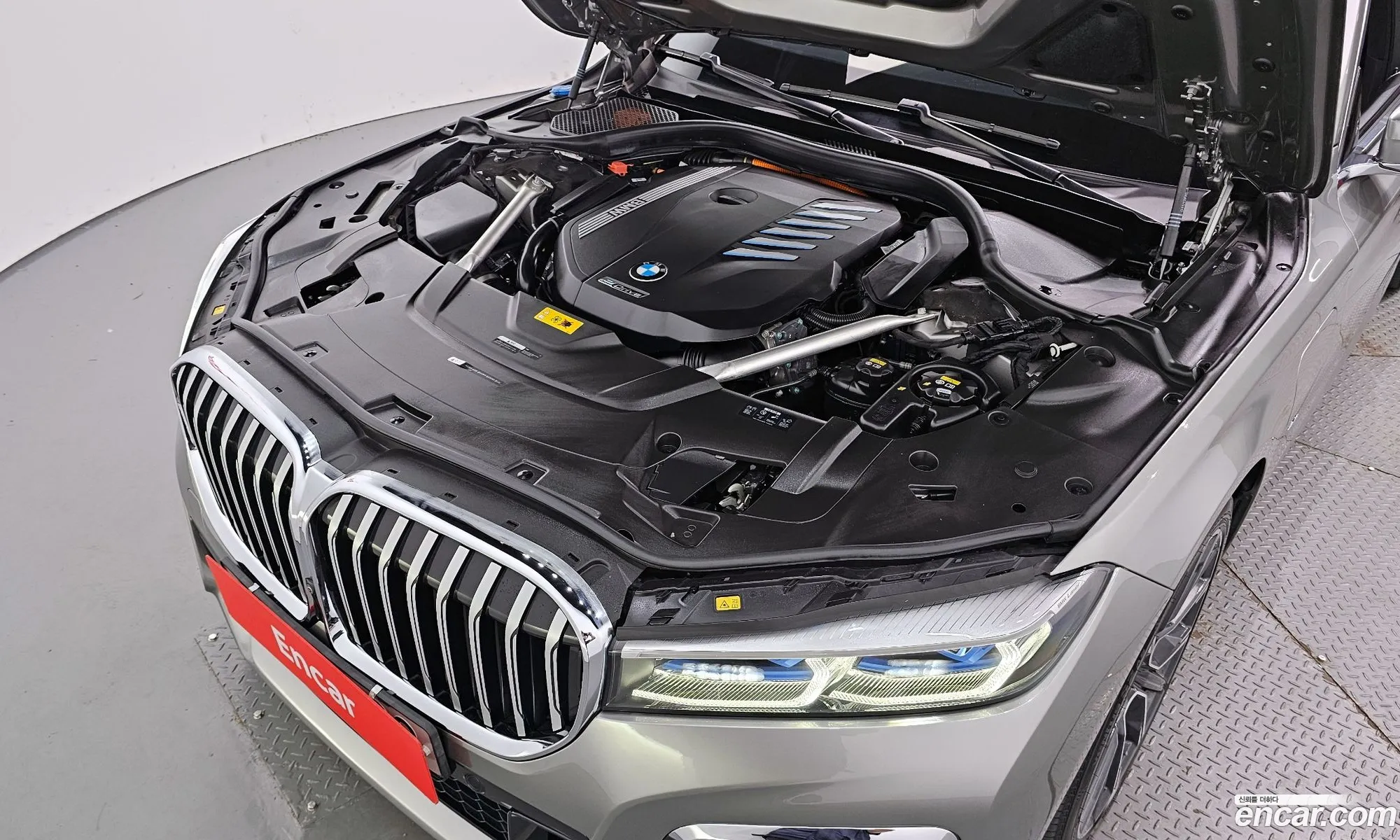 BMW 7 Series G11 745E Iperformance M Sports - фотография 4562134