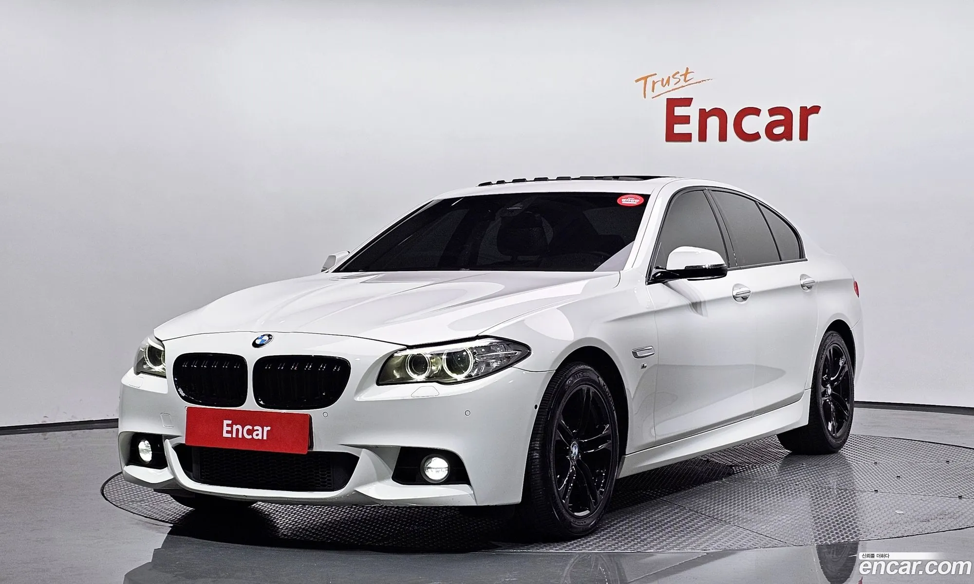 BMW 5 Series F10 528I xDrive M Aerodynamics - фотография 4091911