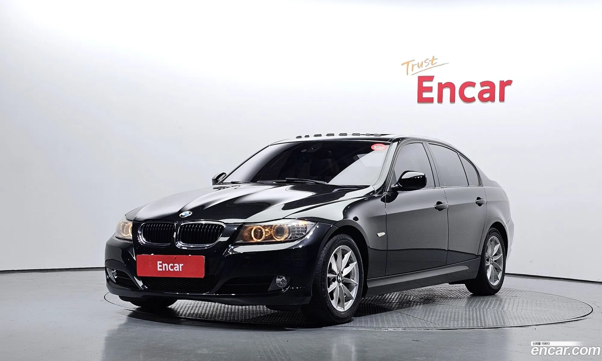 BMW 3 Series E90 320I Sedan - фотография 31077
