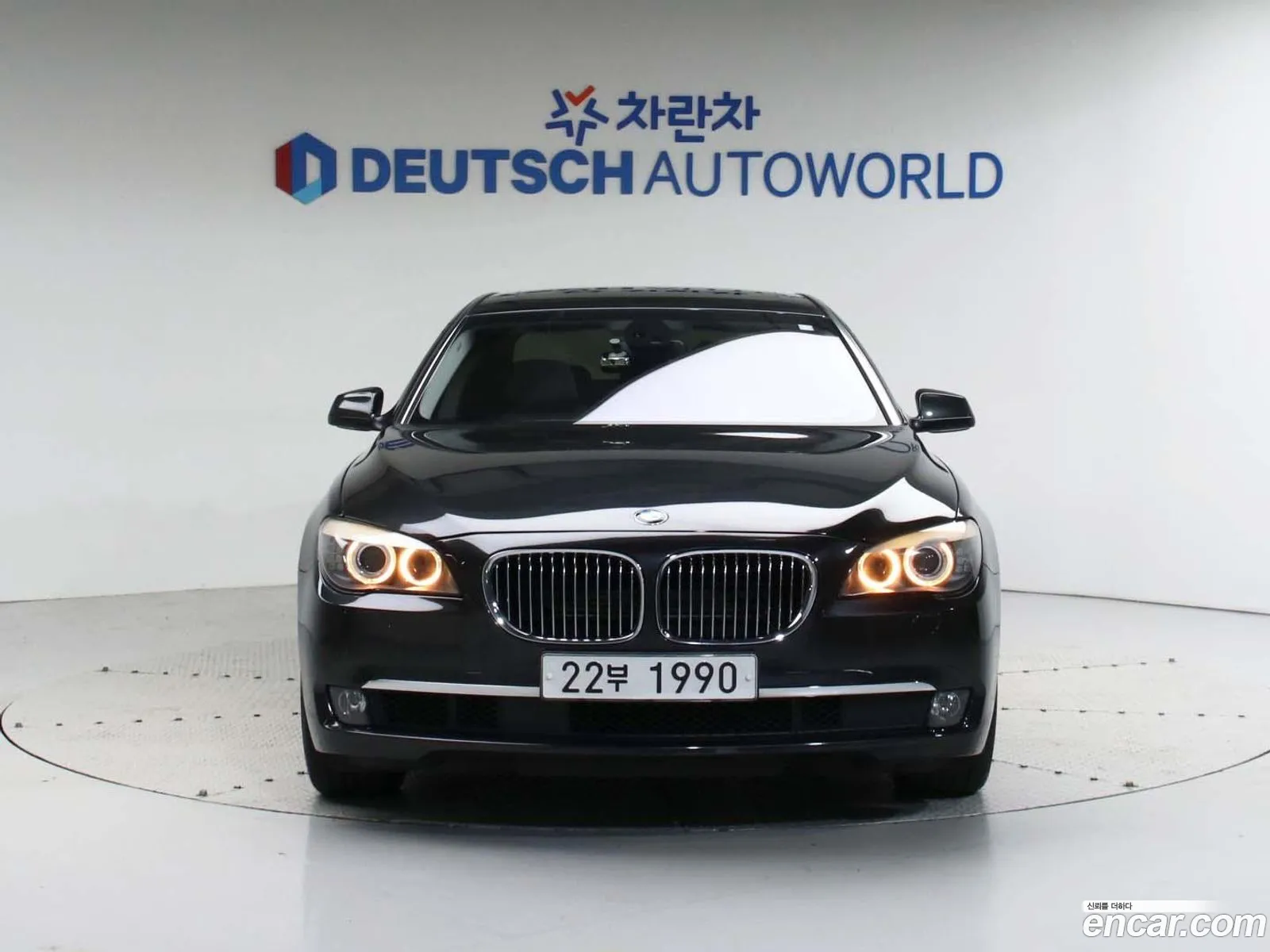 BMW 7 Series F01 750Li - фотография 4664740