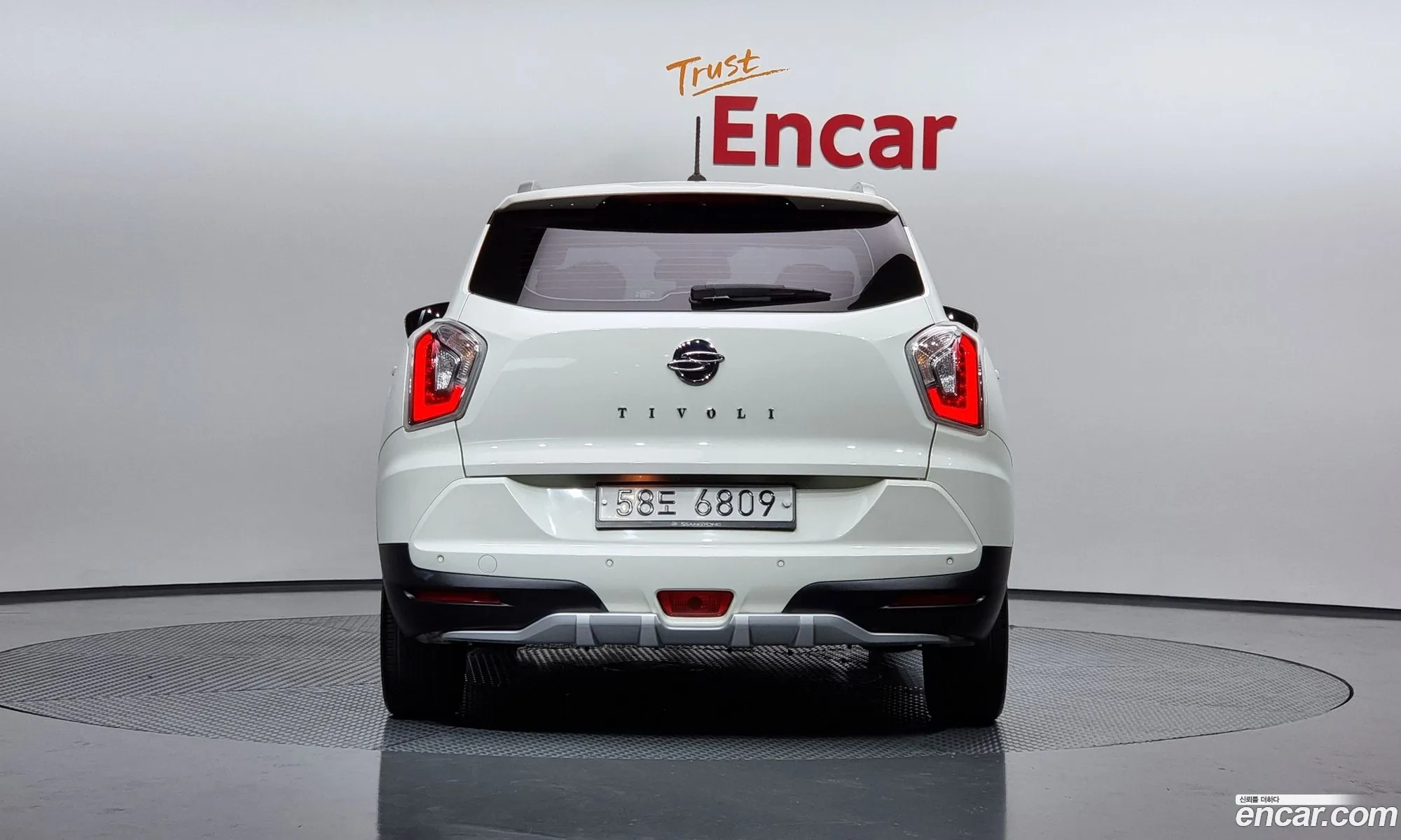Kg Mobility Ssangyong Tivoli Lx 2Wd - фотография 6077016