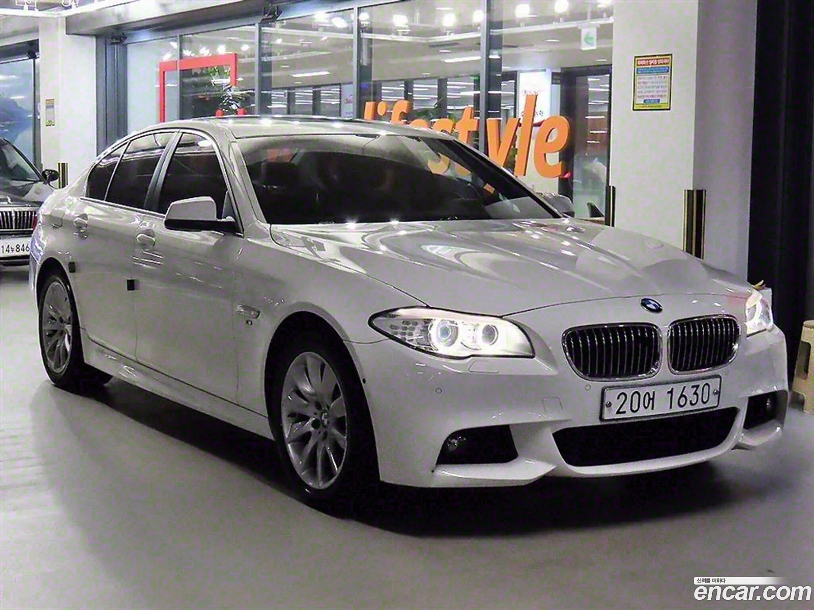 BMW 5 Series F10 528I - фотография 4640805