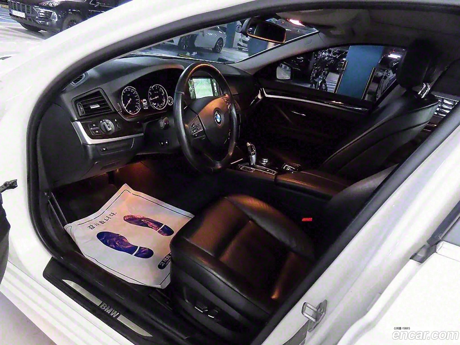 BMW 5 Series F10 528I - фотография 4640810