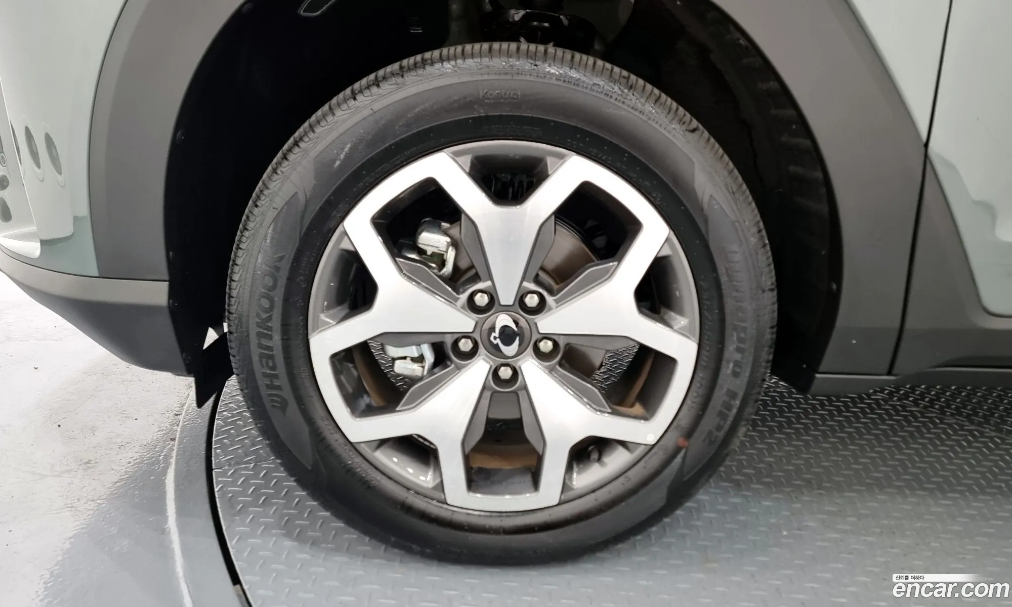 Kg Mobility Ssangyong Torres Gasoline 15 2Wd T7 - фотография 5837779