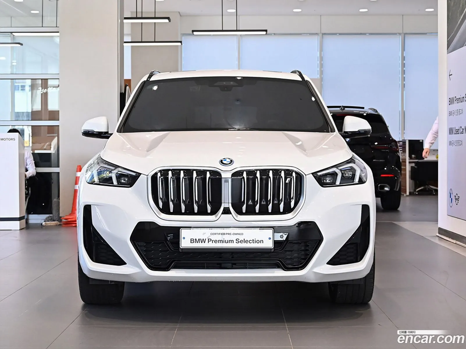 BMW Ix1 U11 xDrive 30 M Sports - фотография 4664785