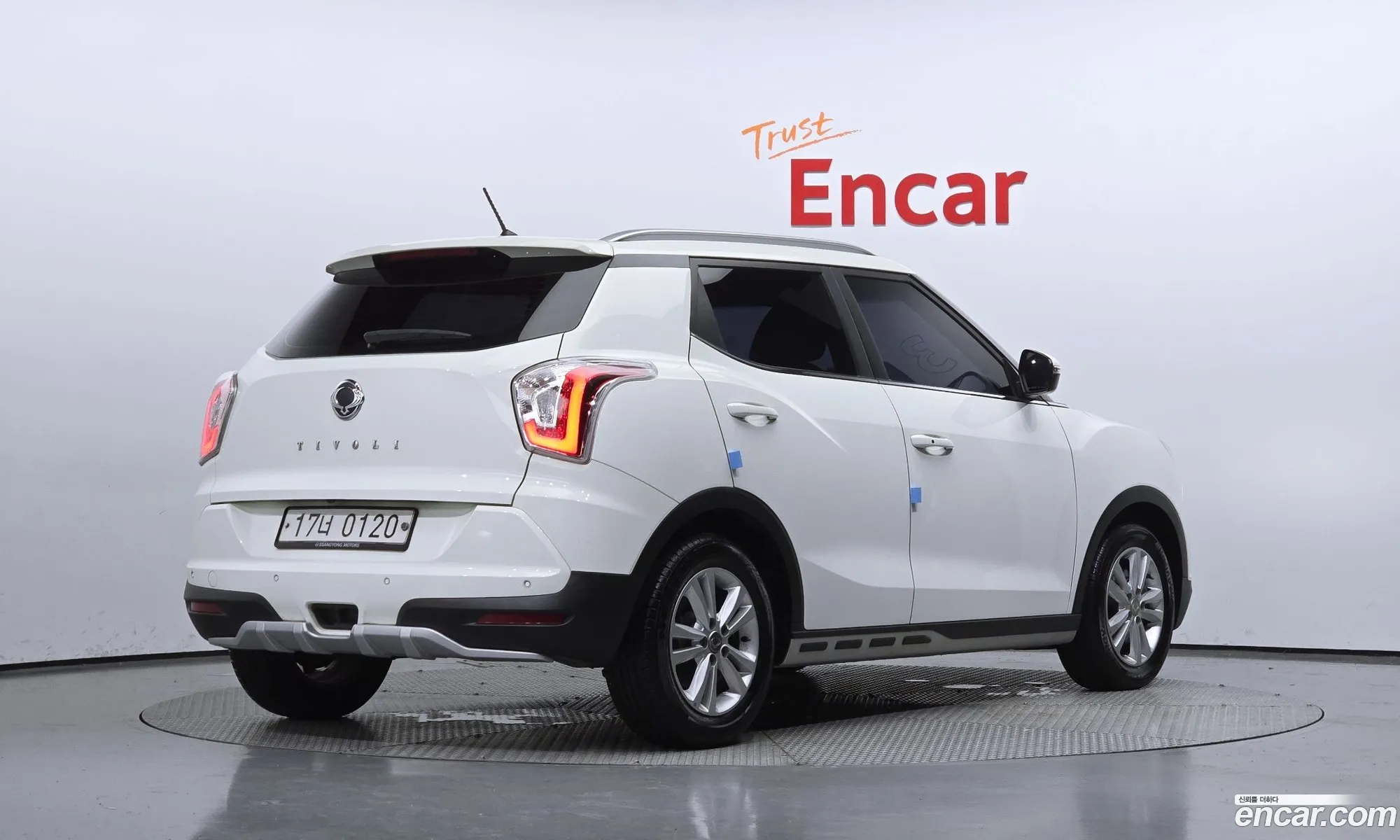 Kg Mobility Ssangyong Tivoli Samba Edition 2Wd - фотография 6077002
