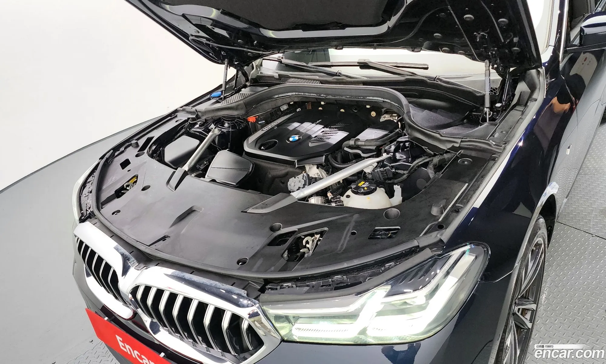 BMW 6 Series Gt G32 620D xDrive M Sports - фотография 14817937