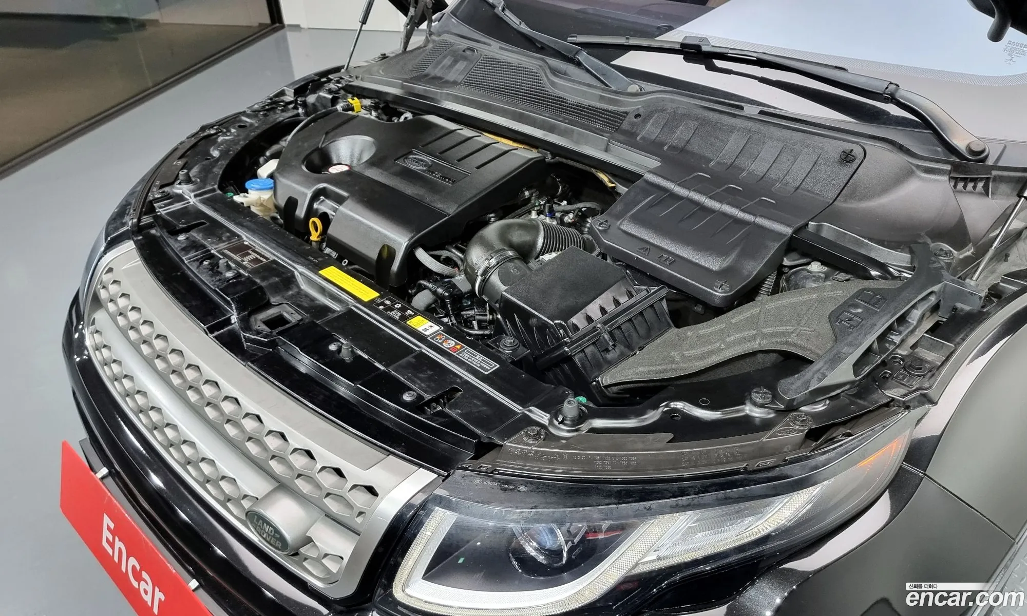 Land Rover Range Rover Evoque 20 Td4 Se - фотография 4973340